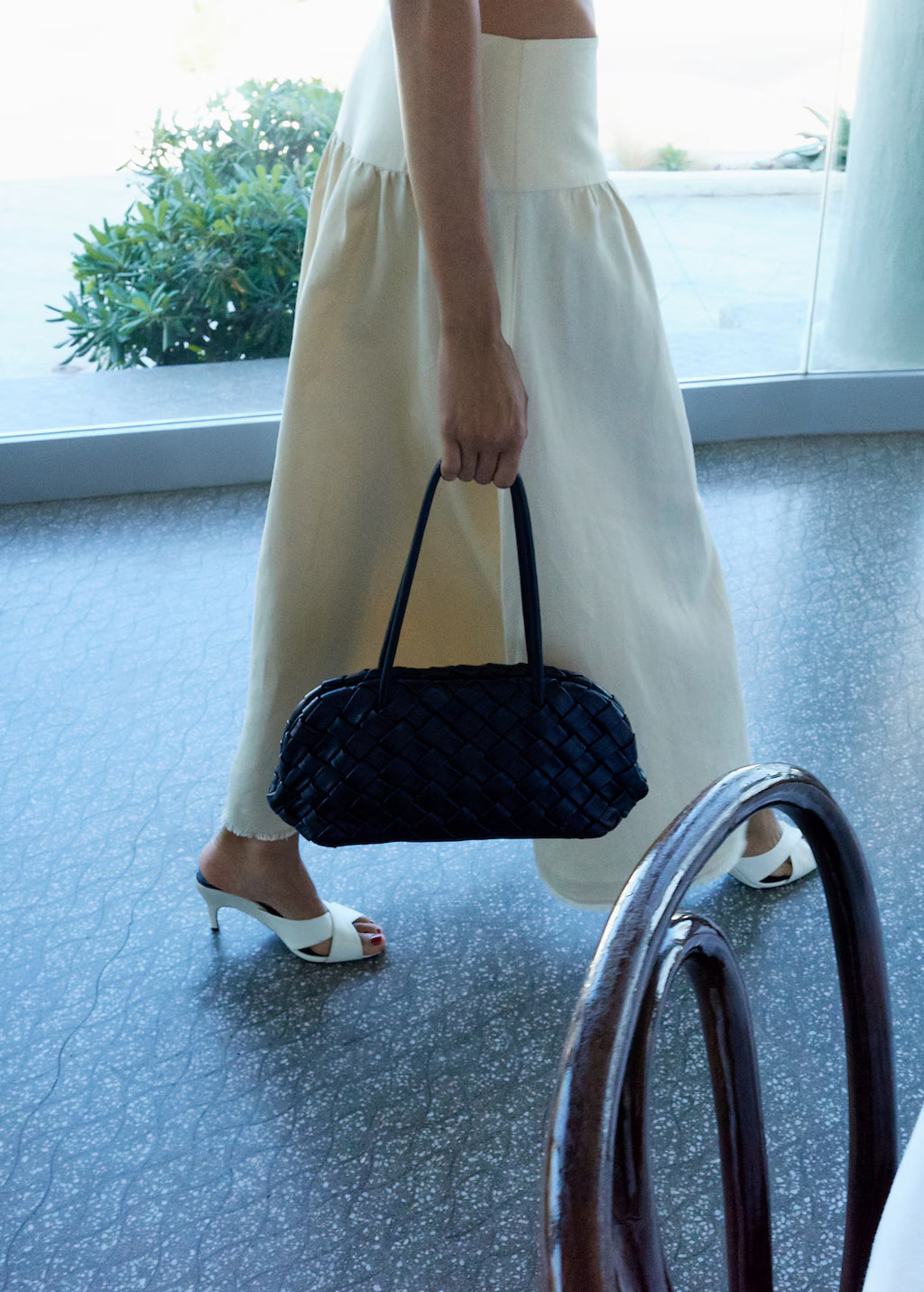 Braided leather shoulder bag | Mango (US/MX/AU)