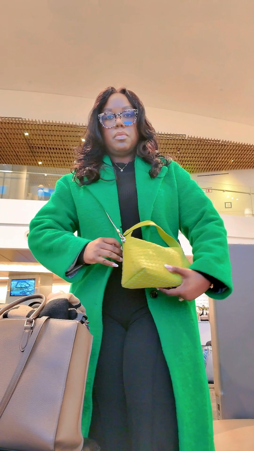 Heavy work travel for the next two weeks …
Which means comfort is non-negotiable but style still matters. 

When days are long and airports blur together, I choose travel looks that feel good on my body and lift my mood. Because when travel gets tiring and demanding, what you wear can either drain you… or support you.

#WorkTravelStyle #TravelComfort #AirportOutfit #TravelInStyle #Seattlecreator