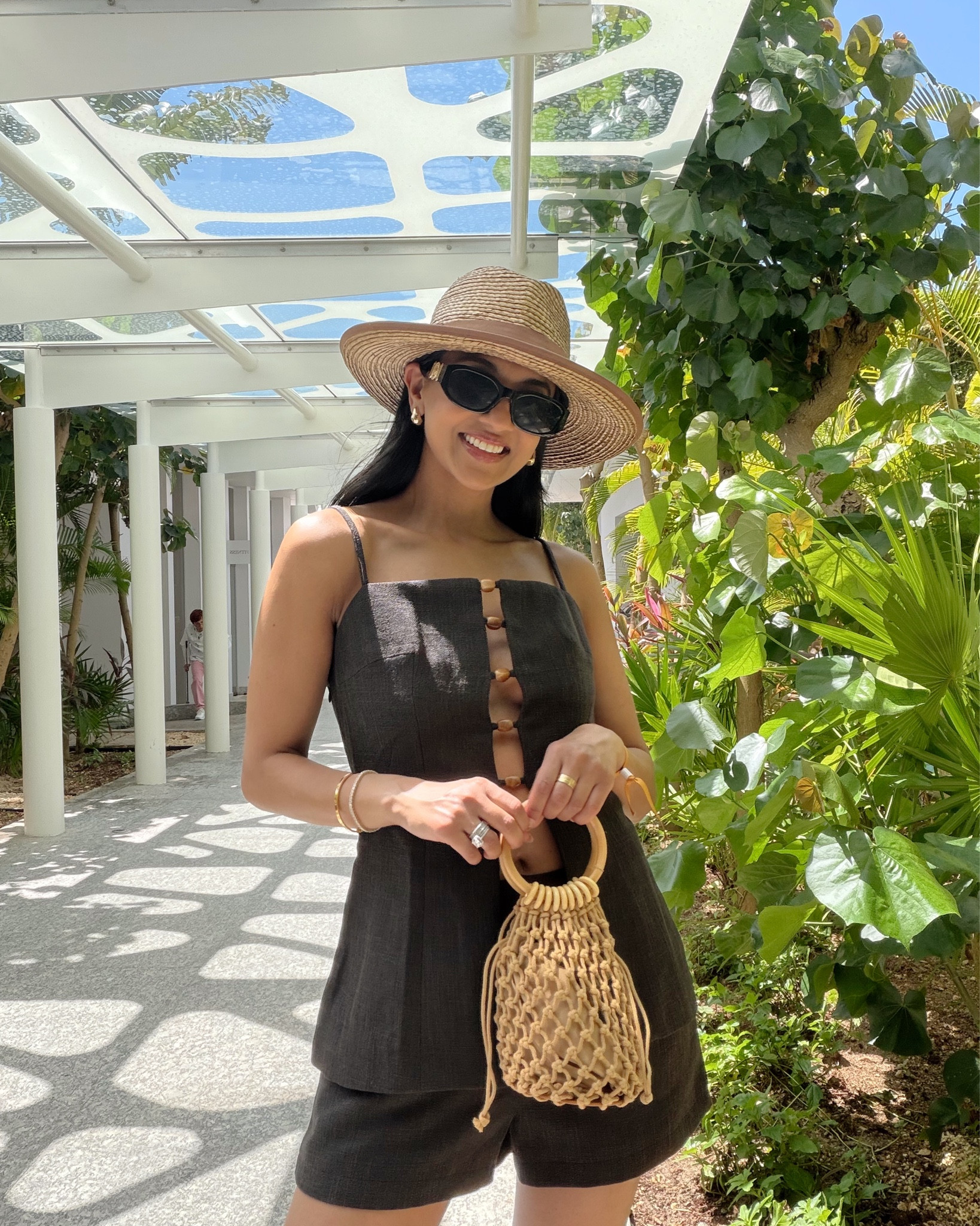 Summer is calling my name ☀️use code farhF_12 on Commense.com! 

#LTKTravel #LTKSeasonal #LTKootd