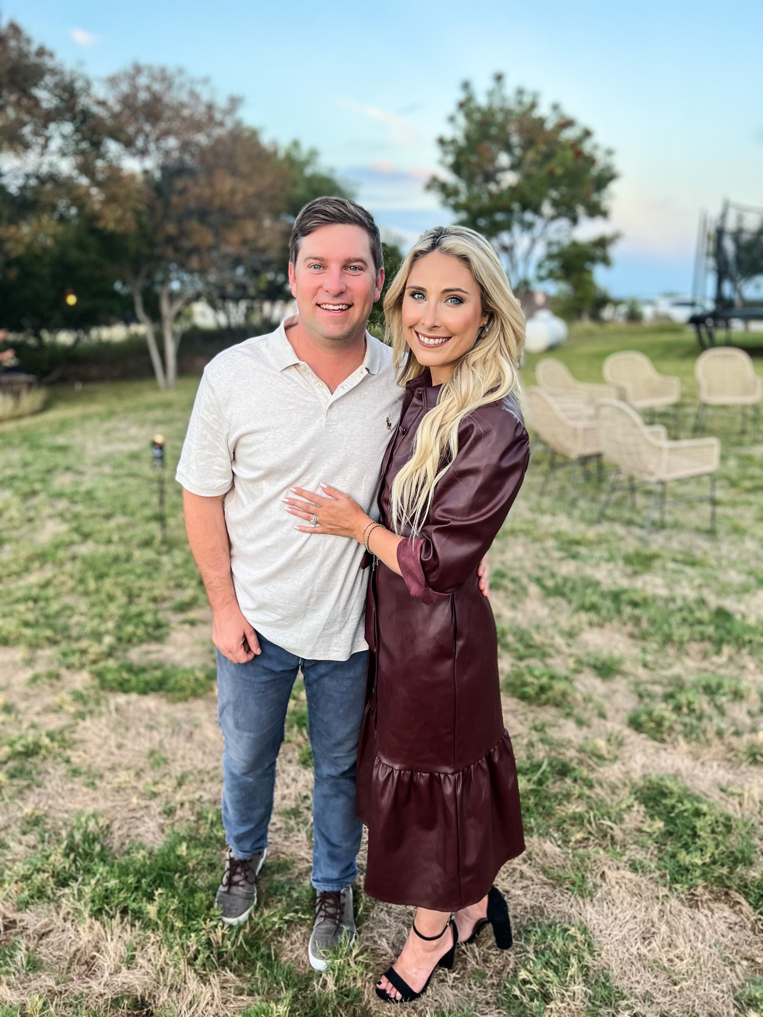 I am obsessed with this dress! So soft on the inside! I am wearing an XS and I’m 5’4 so the length is perfect!

I added a Walmart dupe that isn’t exactly but very similar!
#evereve


#LTKSeasonal