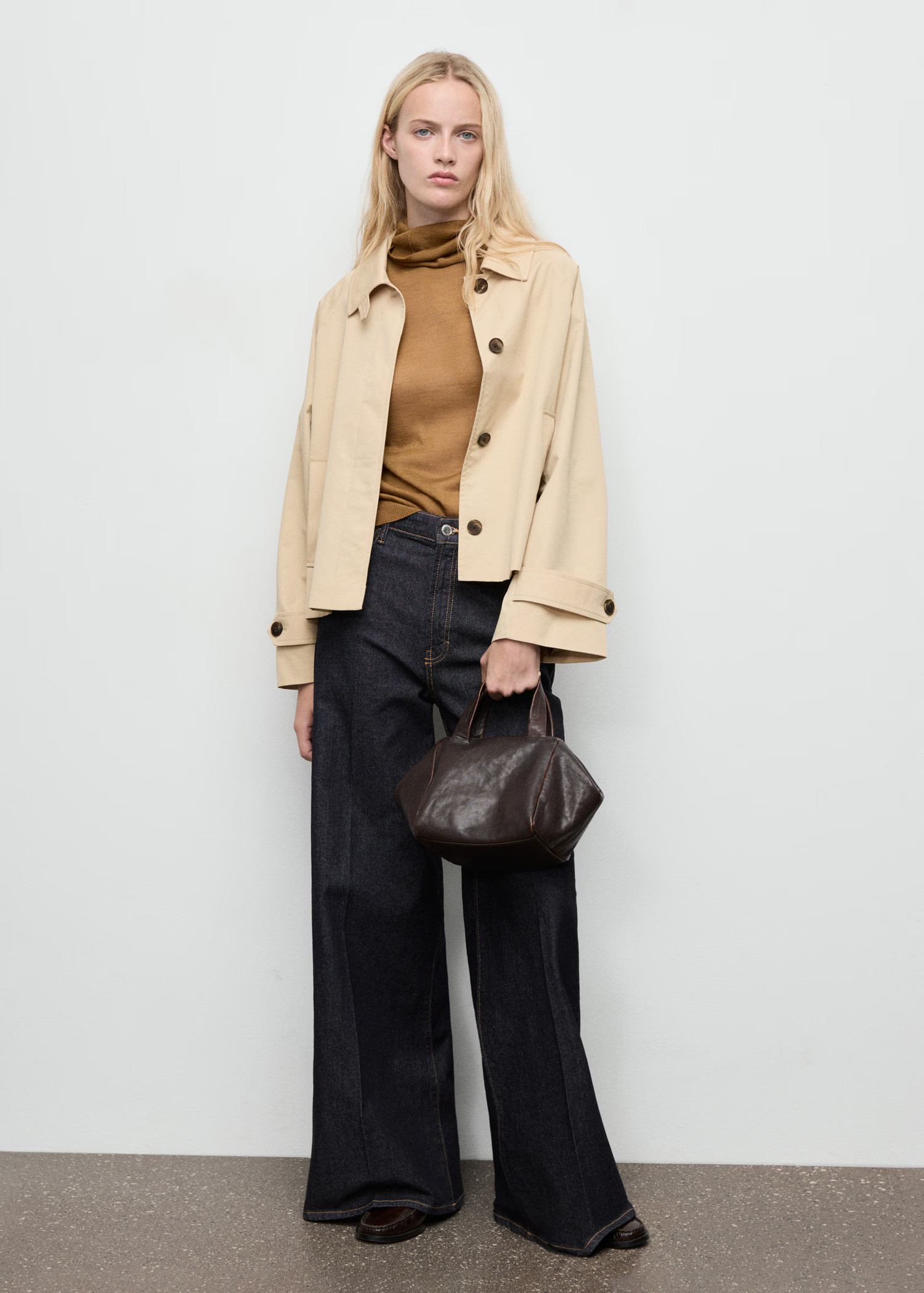 Short oversized trench coat with epaulettes - Women | MANGO USA | Mango (US/MX/AU)