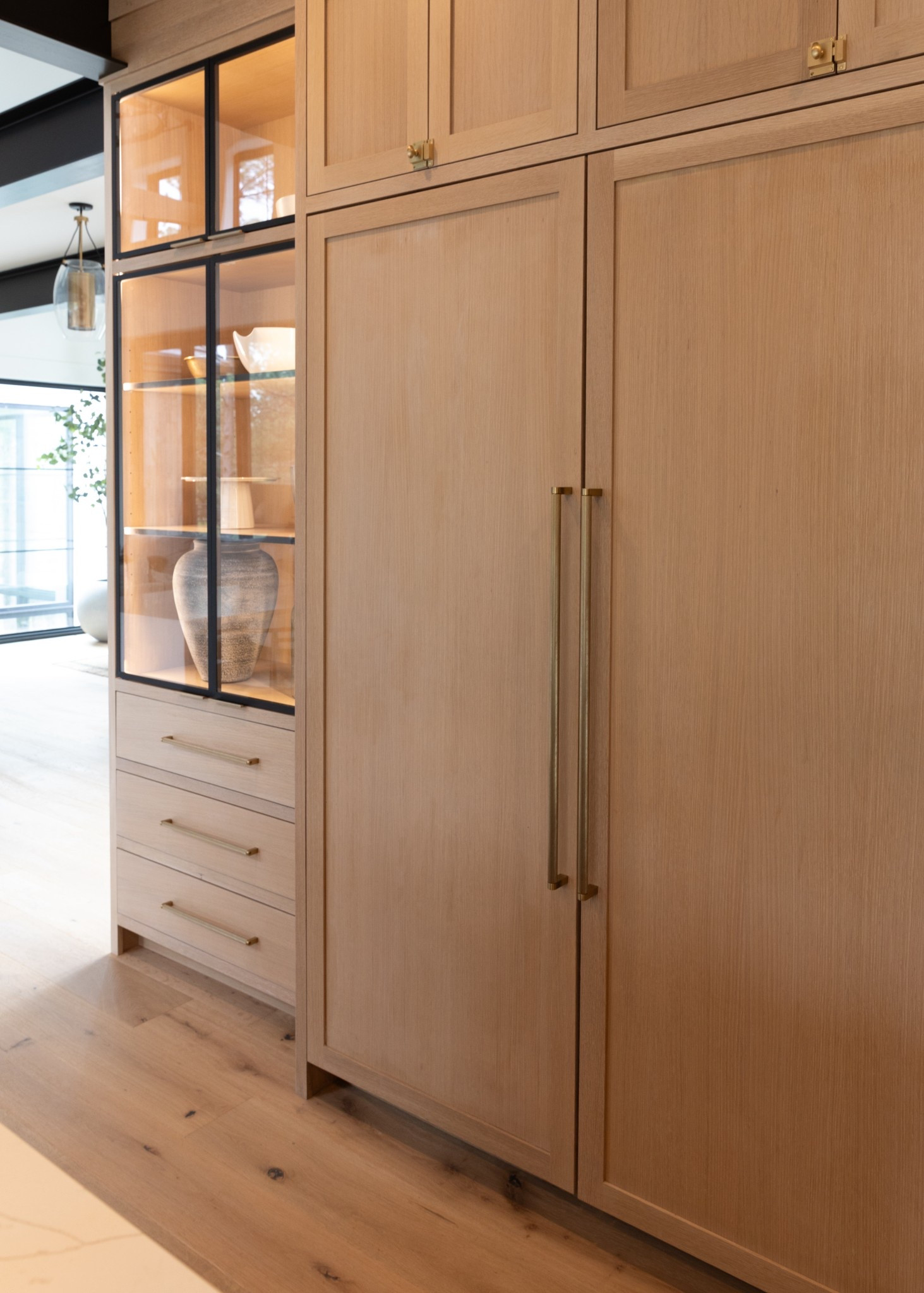 I love our 30” appliance pulls for our fridge and freezer. Then the handles on the left are 15”. Kitchen hardware. 

#LTKHome #LTKStyleTip