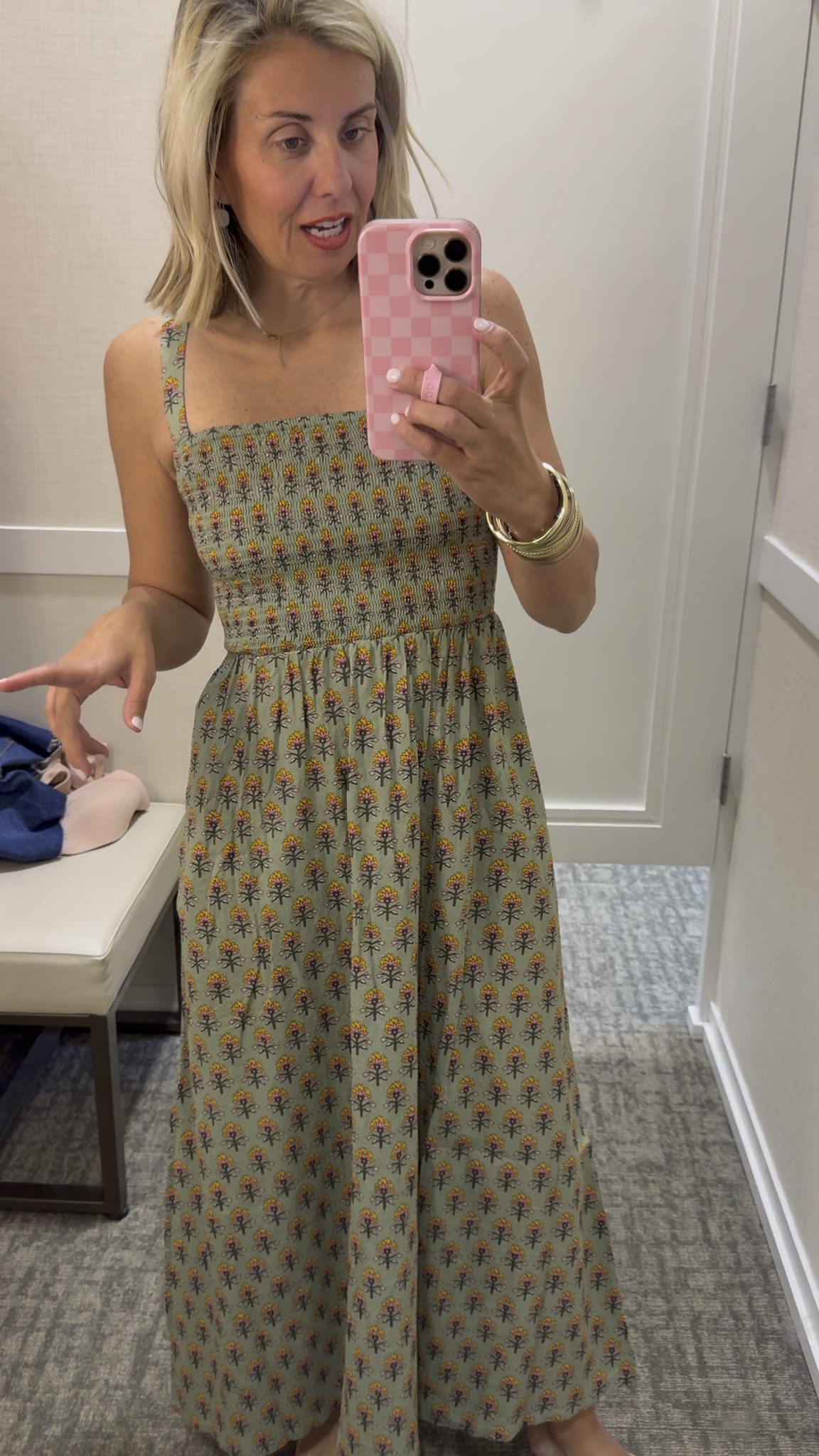 I’m in an Xs… love the print!

#LTKmomlife #LTKSaleAlert #LTKTravel