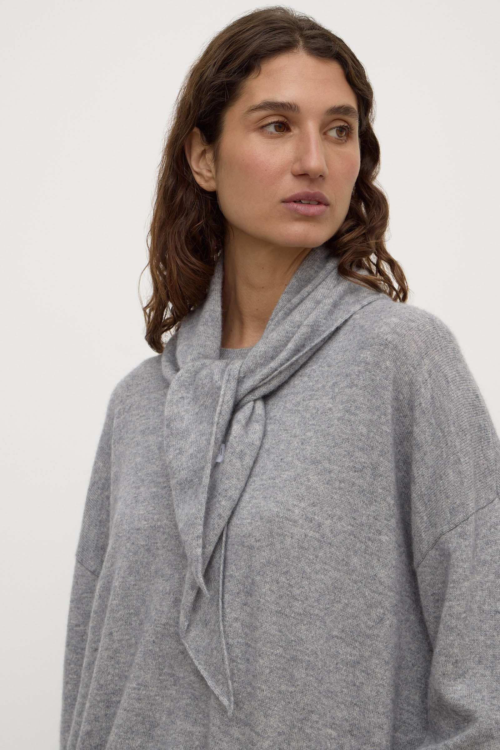 Triangular Cashmere Scarf | Assembly Label