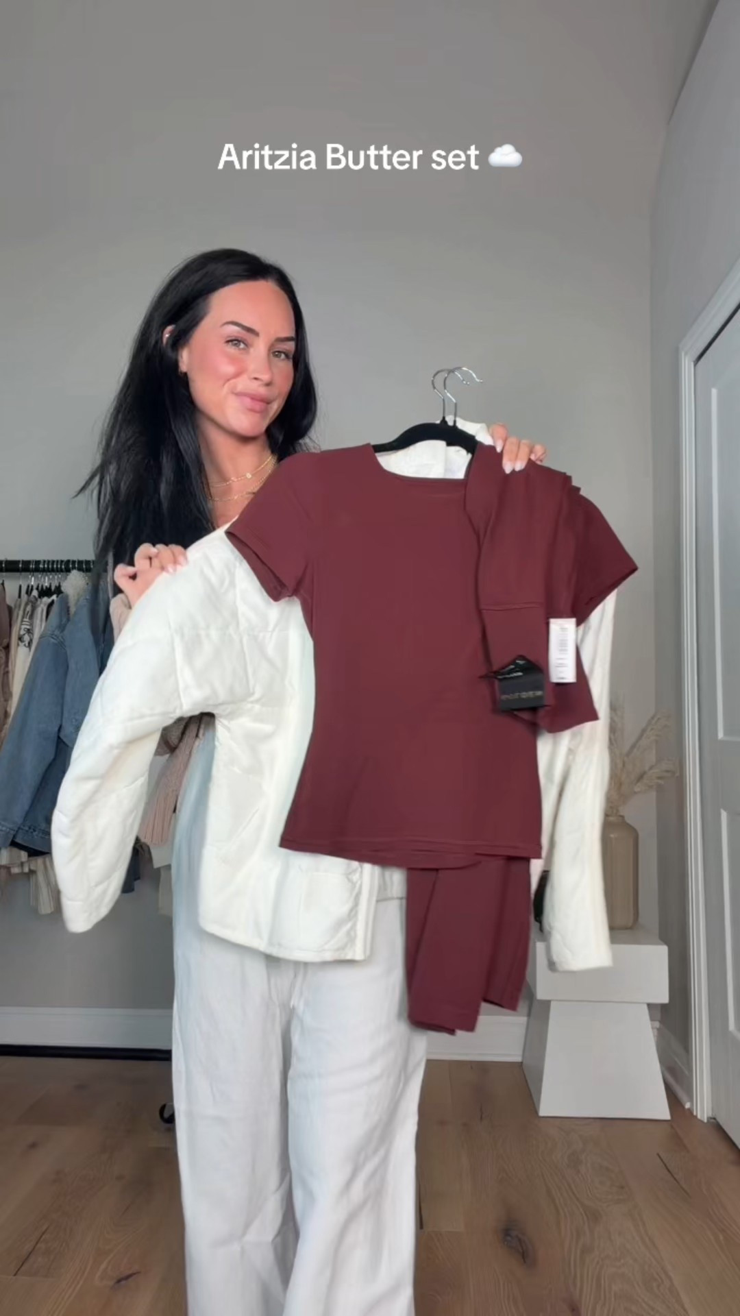 The perfect winter athleisure outfit ☁️❄️
I will have it added to my LTK in the “outfit inspo” section if you want to shop this look 🫶🏻

My sizing 5’7, 145lbs, 32dd
I’m wearing size small tops, size 4 pant 

#LTKootd #LTKgrwm #LTKActive