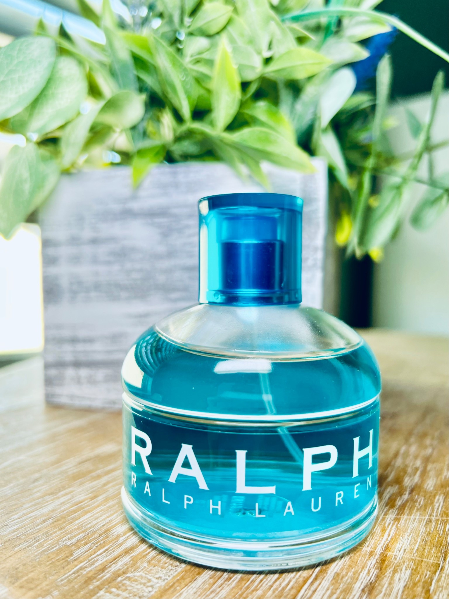 Obsessed with this perfume! It’s perfect for spring and summer. Light, fruity and yummy! 

#LTKMidsize #LTKOver40 #LTKBeauty