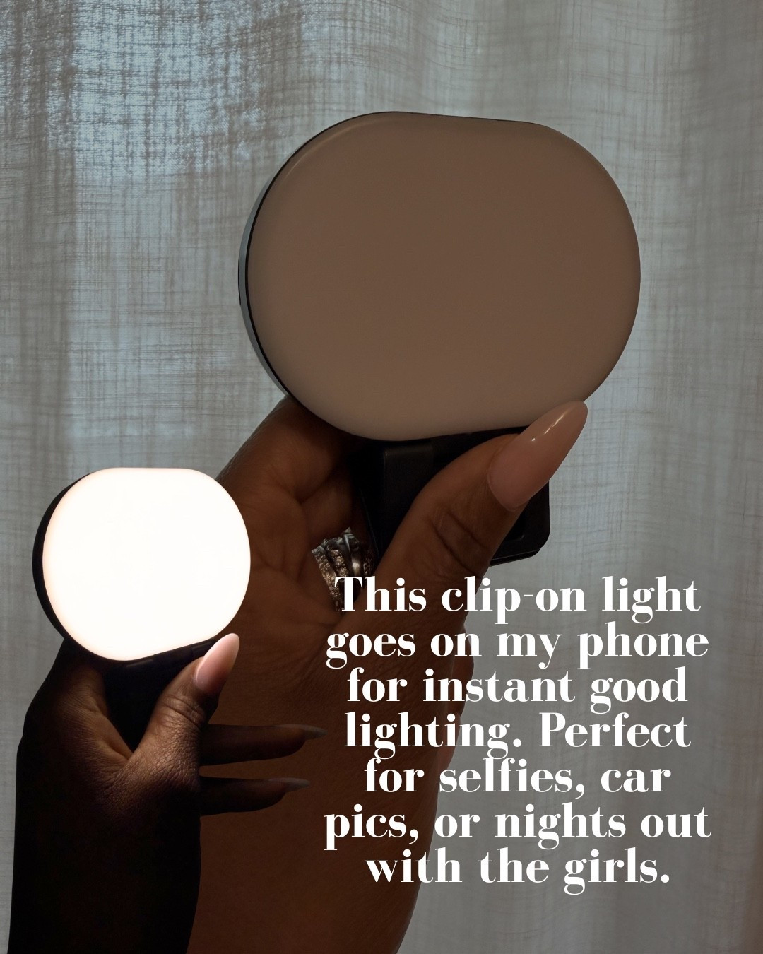 💡 This little clip-on light has saved so many photos. Whether I’m taking a quick selfie, snapping content in the car, or trying to get decent lighting at night, it instantly makes everything look brighter and more polished.

Esta lucecita para el celular es de esas cosas que no sabía que necesitaba hasta que la tuve. Perfecta para selfies, fotos rápidas o crear contenido cuando la iluminación no coopera. Hace una diferencia enorme sin ocupar espacio en la cartera ✨

Follow me on Instagram and YouTube
@kirasfashionfinds

#LTKvlog