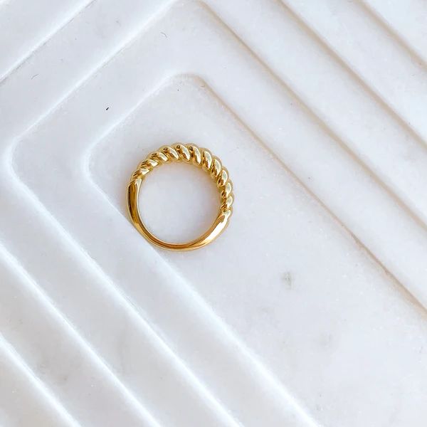 Gigi Croissant Ring | Mod and Jo