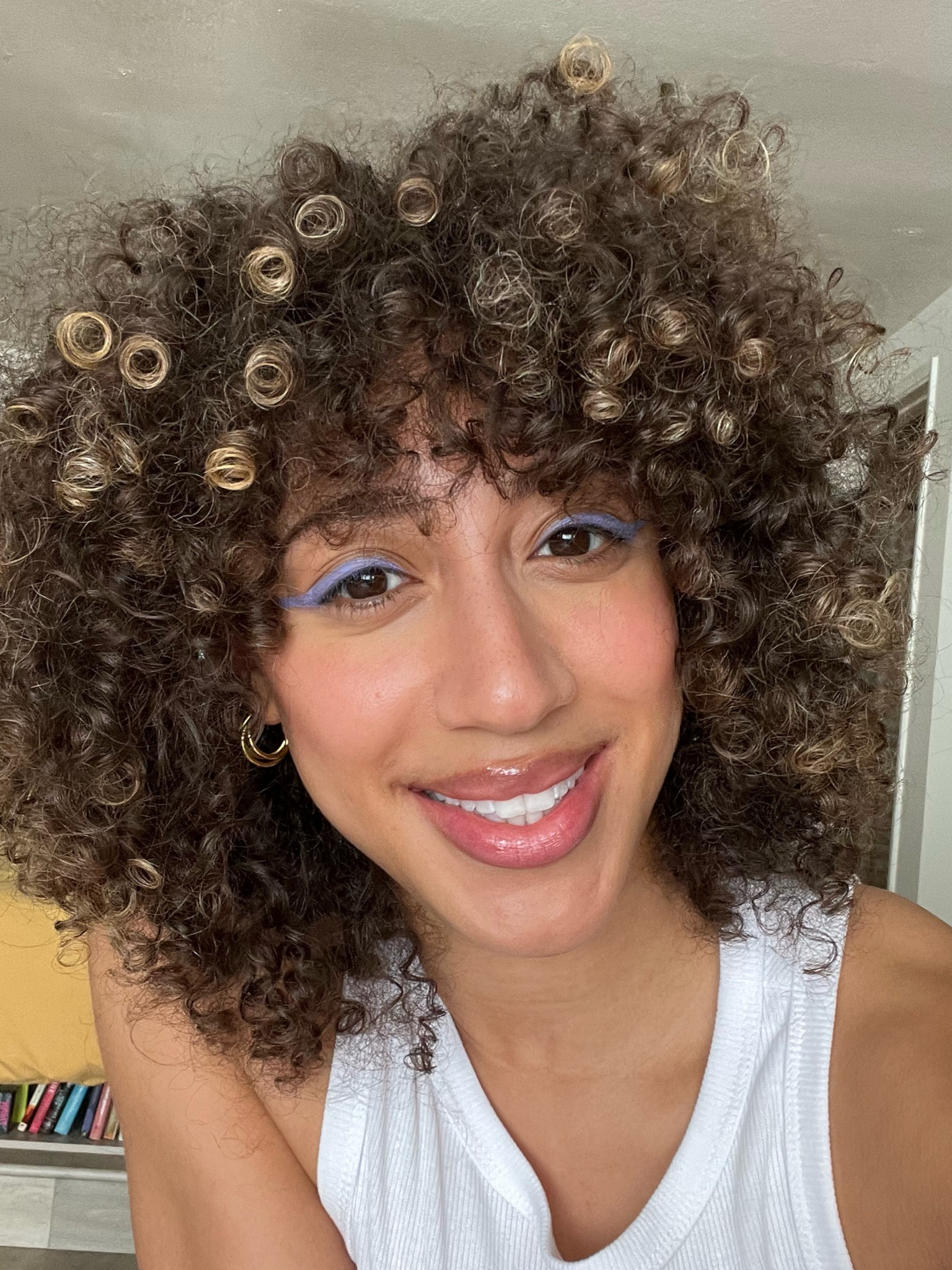 colorful eyeliner inspo, creative makeup ideas, graphic eyeliner, best from colourpop cosmetics, best liquid eyeliners 