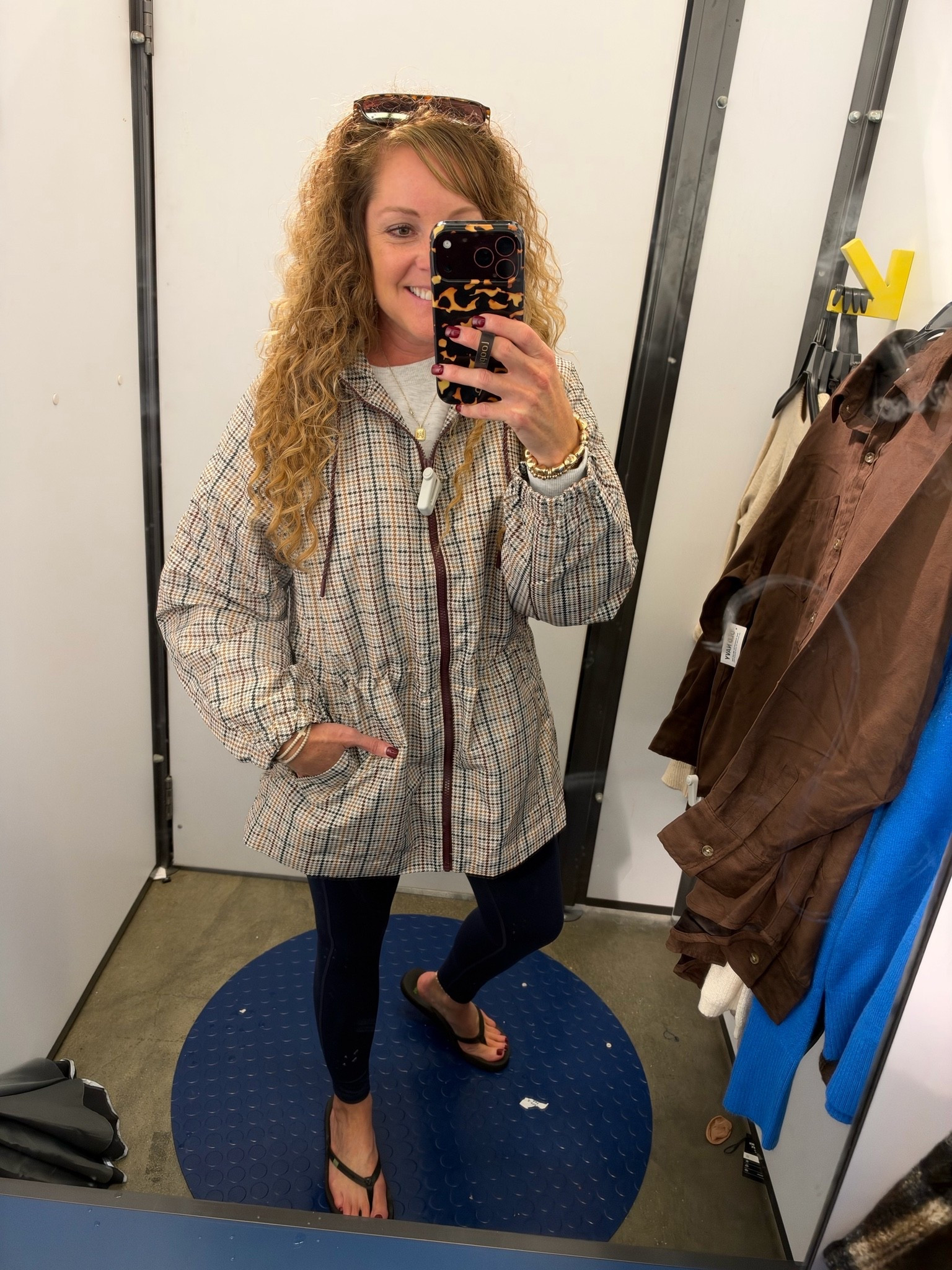 Old Navy sale 40% Sitewide, 50% off for card members! 

rain jacket, size medium. 
Leggings- 25”, small