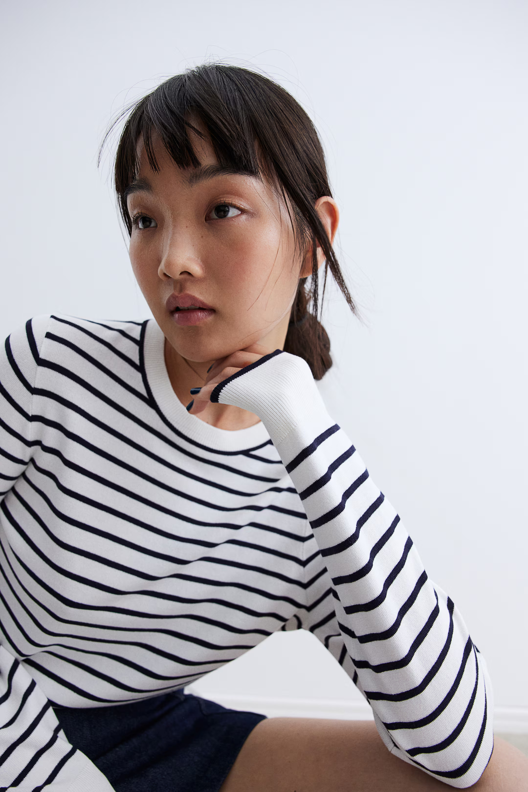 Fine-knit jumper - Cream/Striped - Ladies | H&M GB | H&M (UK, MY, IN, SG, PH, TW, HK)