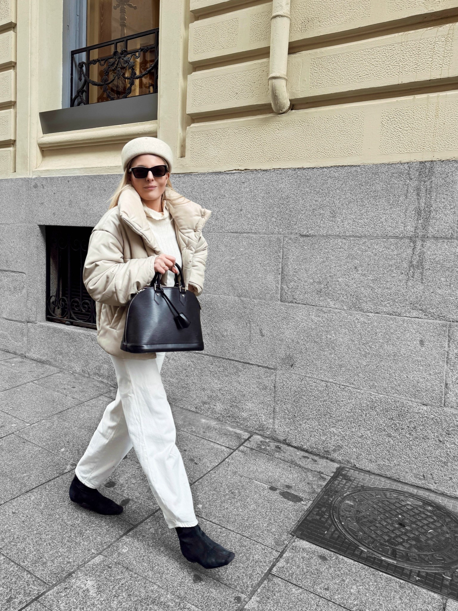 No soy nada de invierno, pero este no se porque lo estoy disfrutando mucho!

————————————————-

I’m not a winter person, however I’ve been enjoying this one more than I expected! 
.
.
.
.


#LTKwinter #LTKeurope #LTKespana