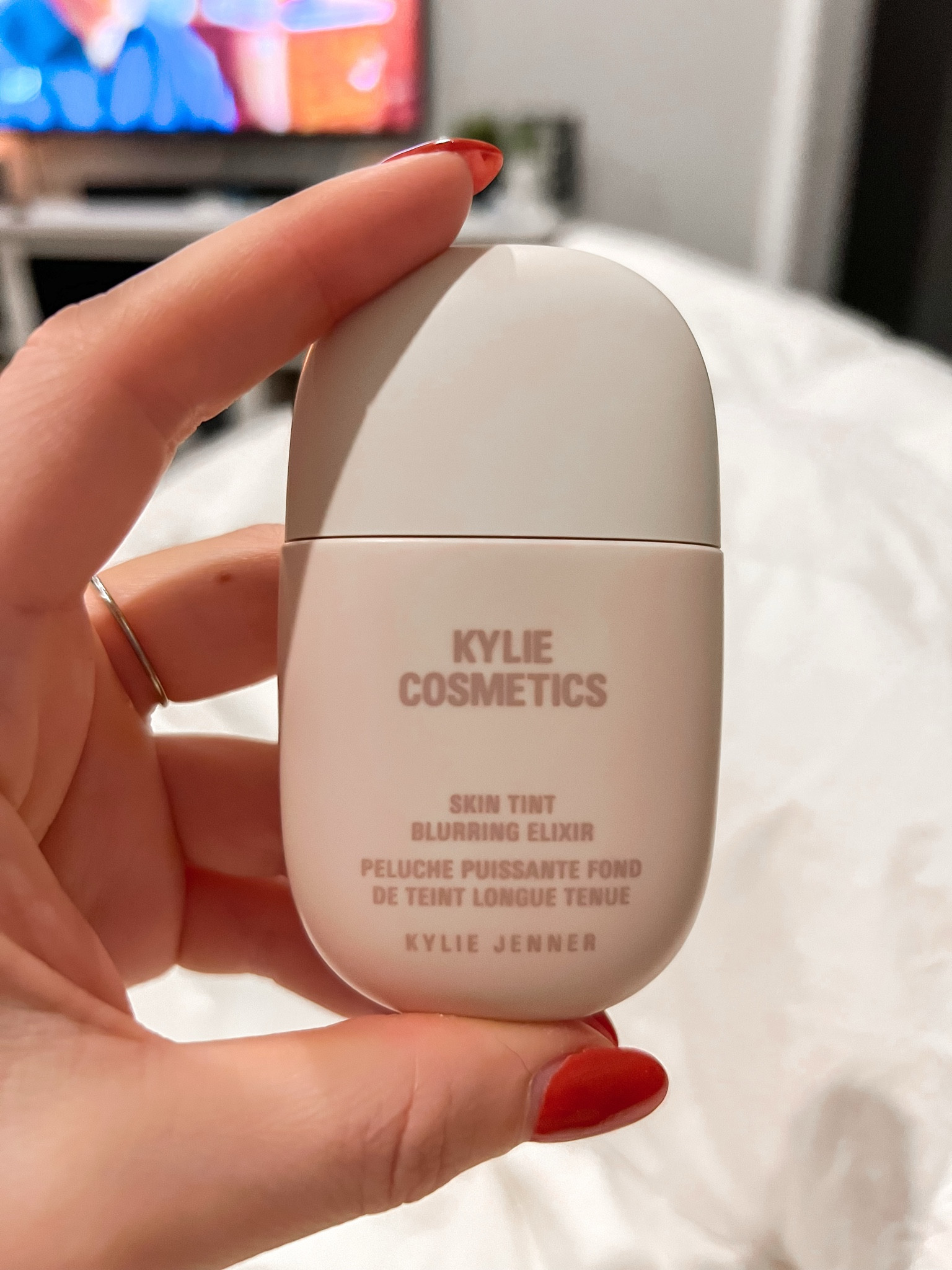 I returned the skin tint that started making my face red 🤪 and ordered Kylie’s because she was the first one to throw herself at my algorithm. She’s outdone herself! I picked up the brush too. Huge fan!
I’m shade 2.5N.

#LTKGiftGuide #LTKBeauty #LTKWatchNow