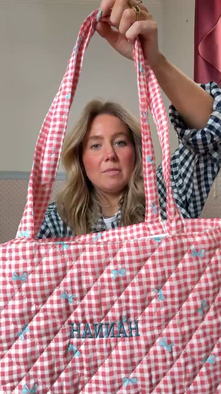 these customized little totes are perfect for the warmer weather! Will be taking these with us alll summer long. #ad #Etsy #EtsyCreatorCo @Etsy 