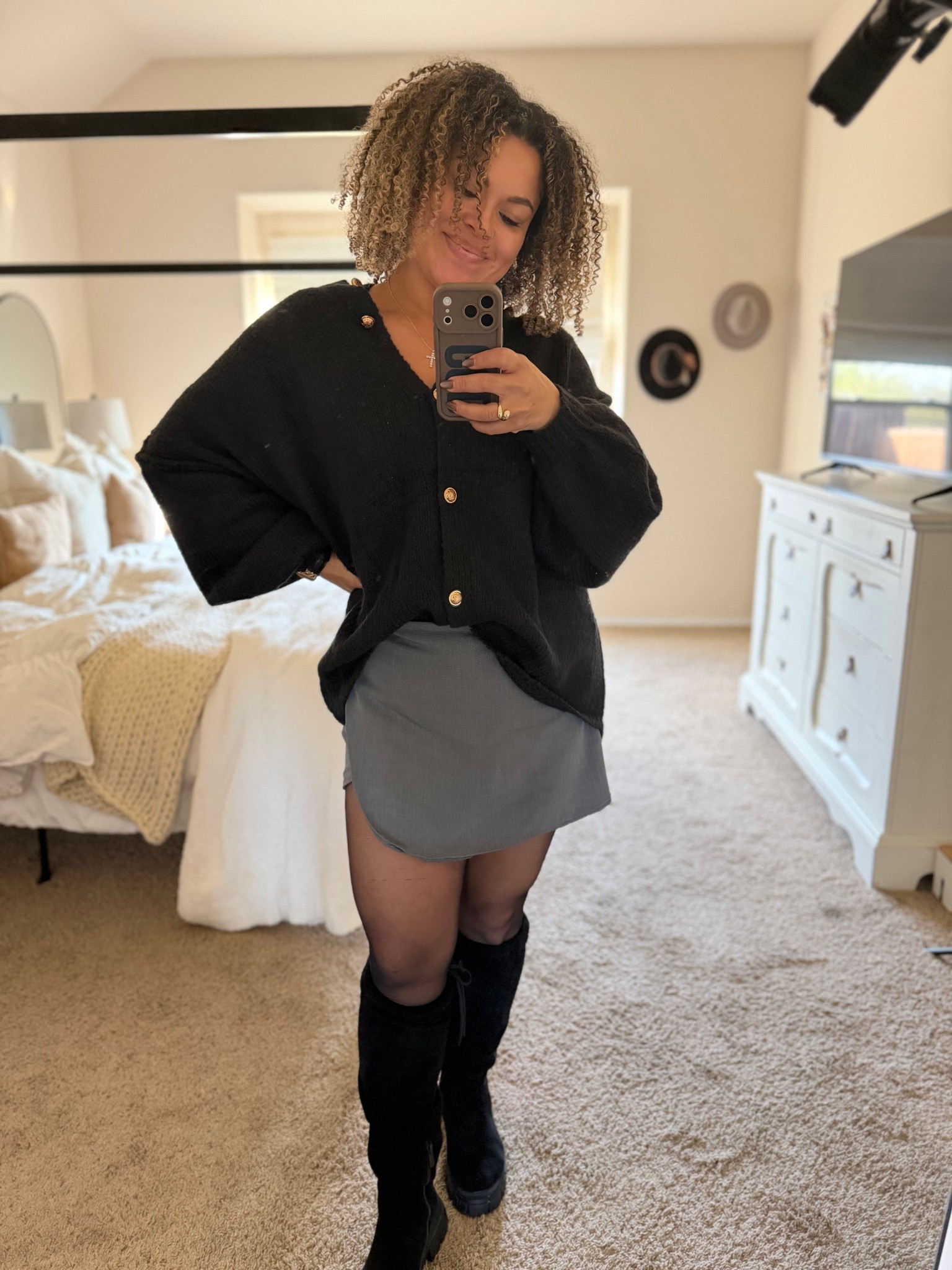 Comfy, chic & cozy fall/winter outfit. This is perfect for Thanksgiving or for a GNO! #ootd

#LTKMidsize #LTKBeauty #LTKHoliday