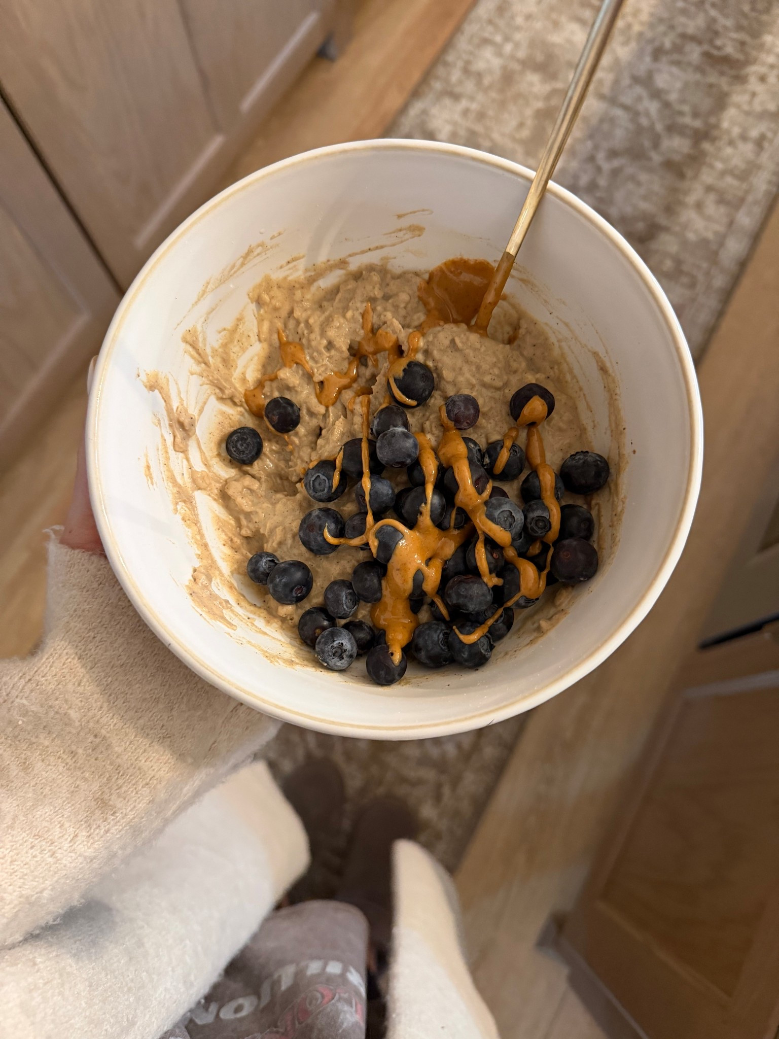 Fave Amazon bowls & my comfy go to throw on cardigan 🧸🤎 these are our big & small bowls we’ve had for a couple years now! 

Home / breakfast / Amazon / Holley Gabrielle 

#LTKdayinmylife #LTKHome #LTKfoodie