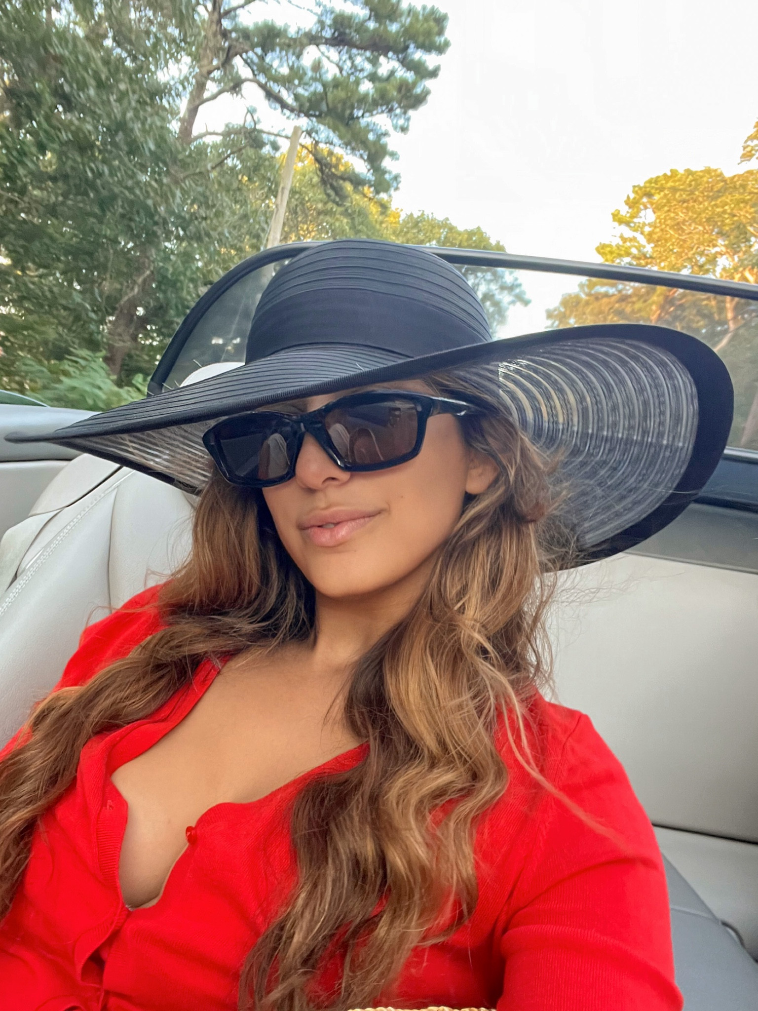 Link to sunglasses below 🫶🏽