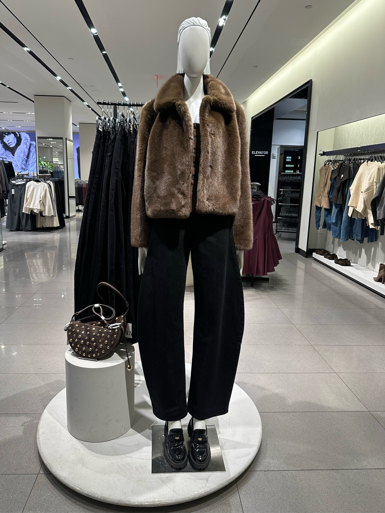 Fall Look

#LTKCyberWeek #LTKSeasonal #LTKSaleAlert