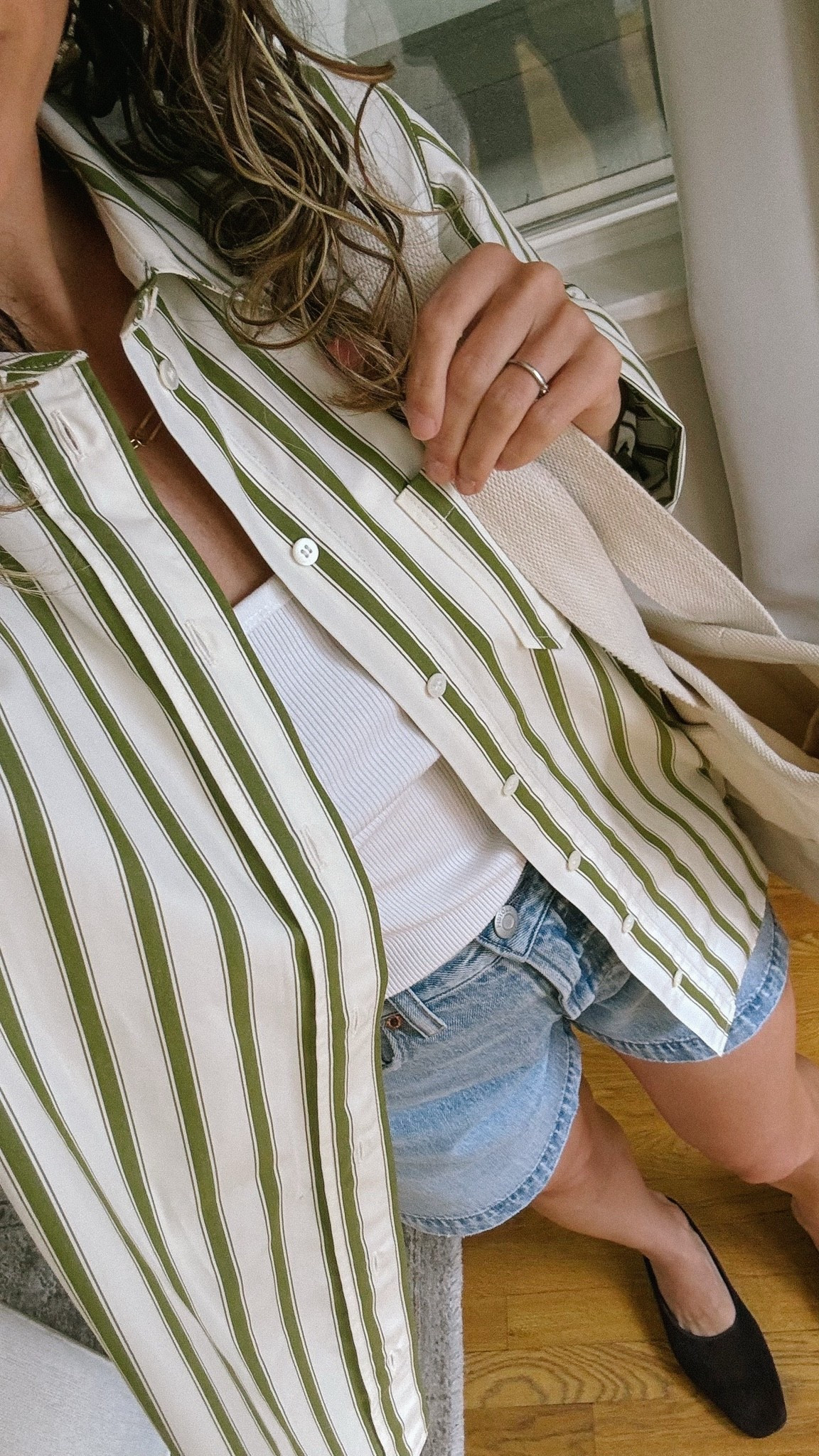 August Capsule // Day Three

Buck Mason tank, S, I sized up. Sèzane shirt, 2, runs large. Pistola denim shorts, 25, TTS. Margaux flats, 6.5, runs a little small. Lands End bag, medium long handles.

#LTKSeasonal #LTKOver40 #LTKPetite