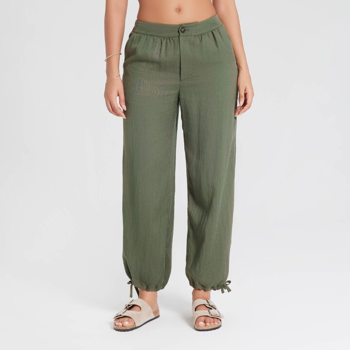 Universal Thread Women's Mid-Rise Balloon Leg Pull-On Pants | Target