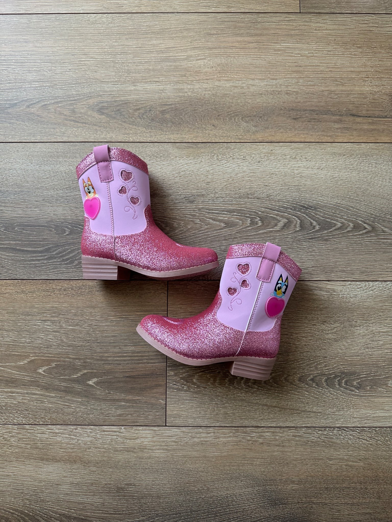 The cutest Bluey toddler boots 💗