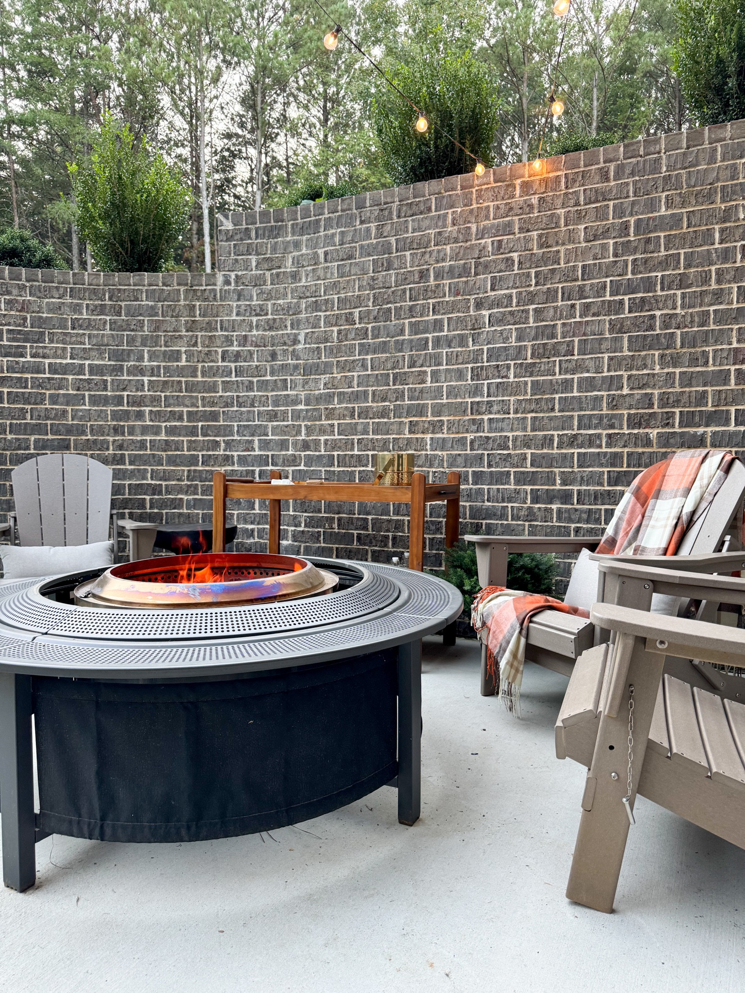 Cozy up this fall with unforgettable family nights by the fire!

Transform your fall nights into magical family moments.  You can find everything you need to plan the perfect autumn evening at @wayfair.  

Gather around a fire pit, enjoy gooey s'mores, and snuggle up in cozy blankets and chairs. 



#wayfair #wayfairpartner #onlyatwayfair #outdoorentertaining #fall #firepit #nightsbythefire #smores #familytime #outdoorevenings #homedecorfinds #paidlinks


#LTKSeasonal #LTKHome