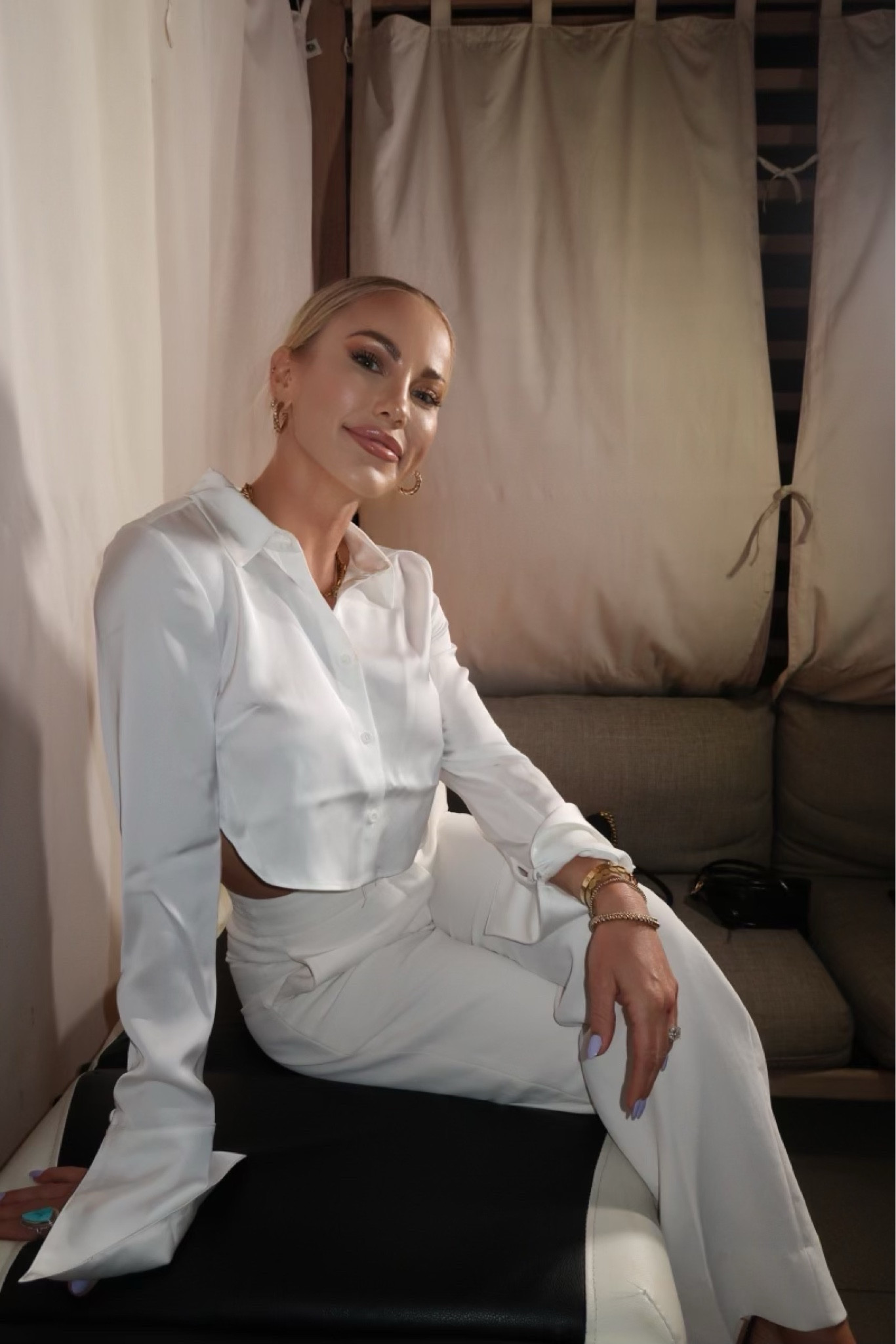 🤍🦢🥼✨☁️