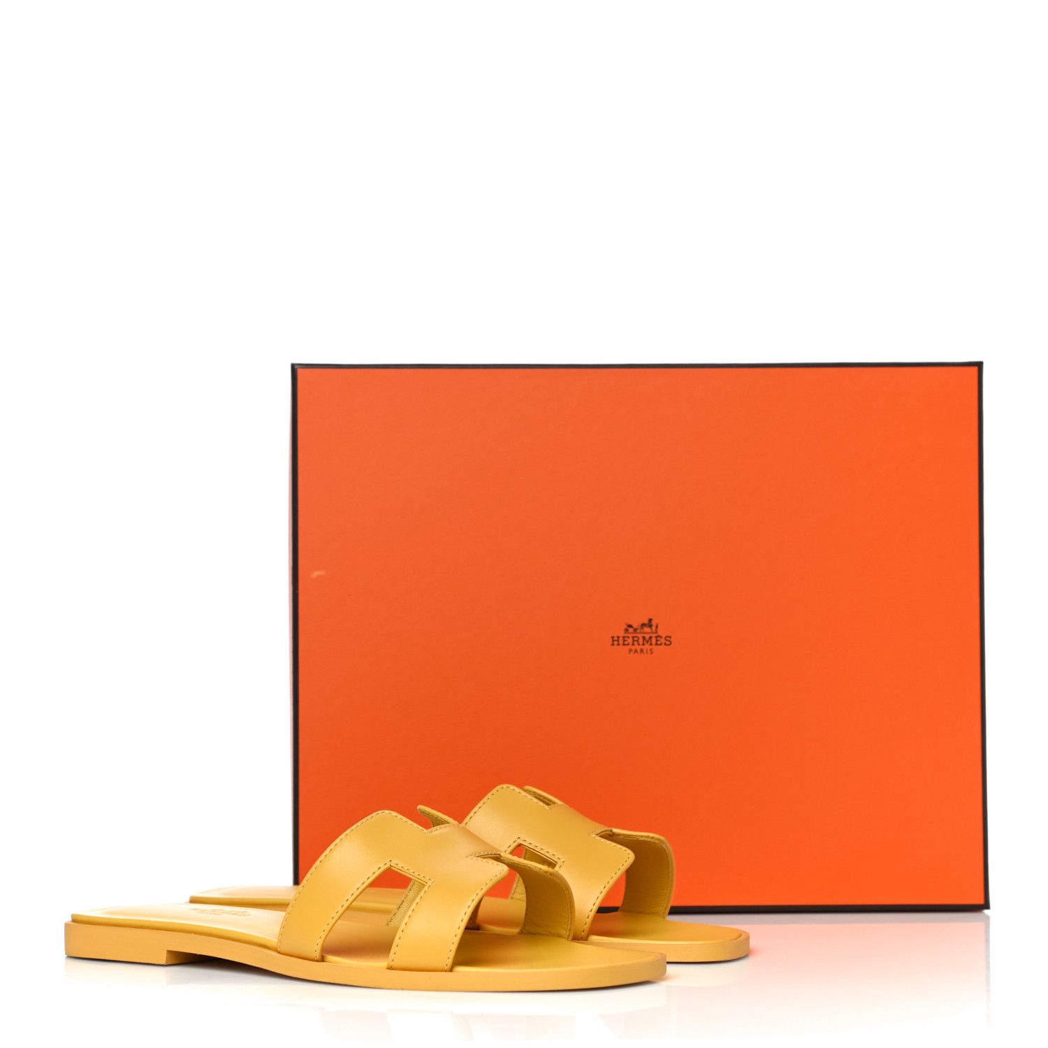 HERMES

Calfskin Oran Sandals 36.5 Jaune Citron | Fashionphile