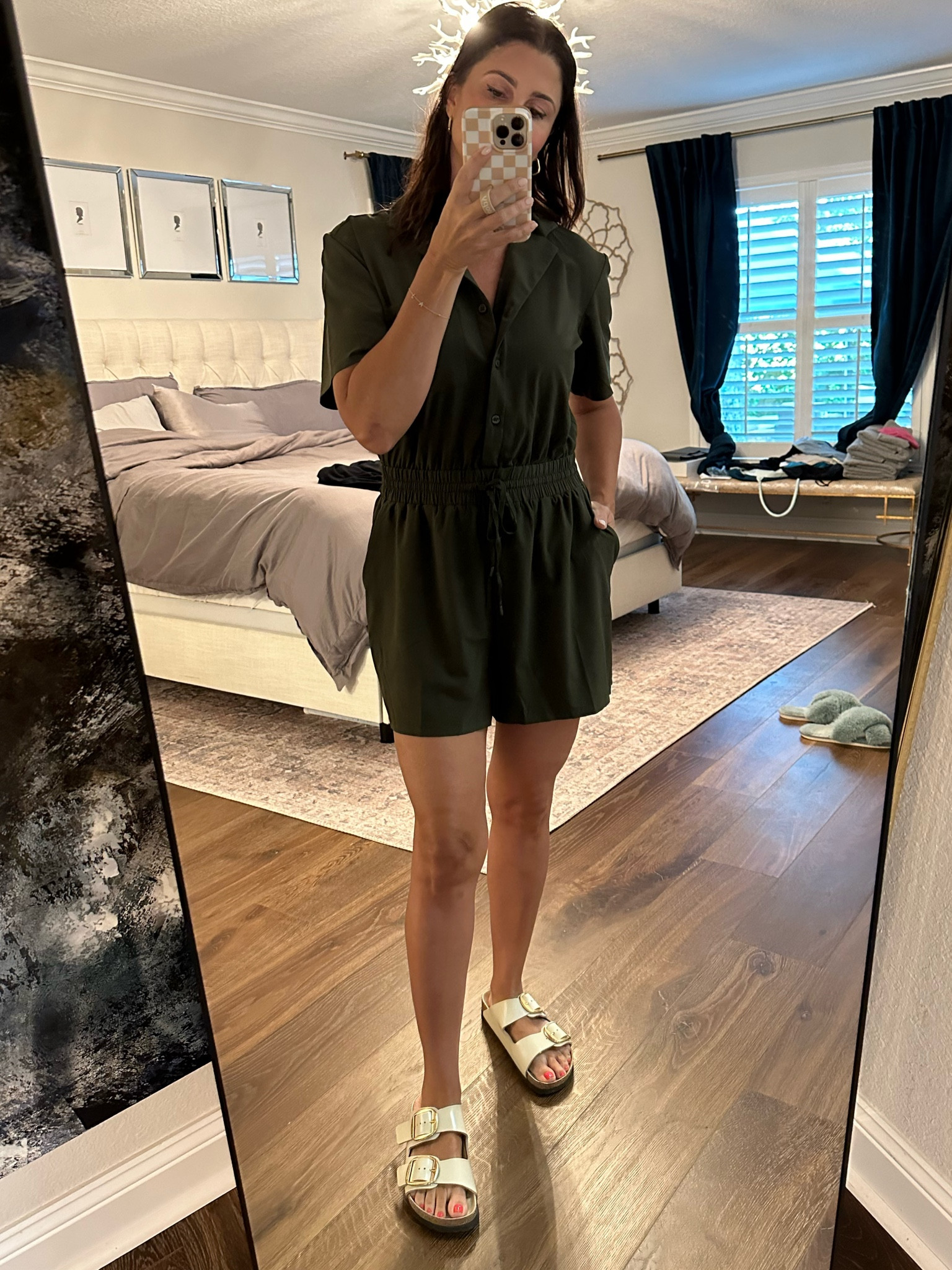 This fabric is SO lightweight and perfect for these super hot days  

#LTKFindsUnder100 #LTKSummerSales #LTKOver40