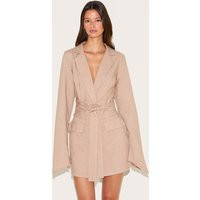 Clay Woven Belted Blazer Dress | PrettyLittleThing US