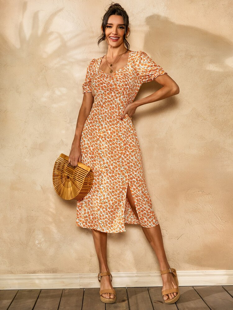 Ditsy Floral Print Sweetheart Neck Slit Hem Dress | SHEIN