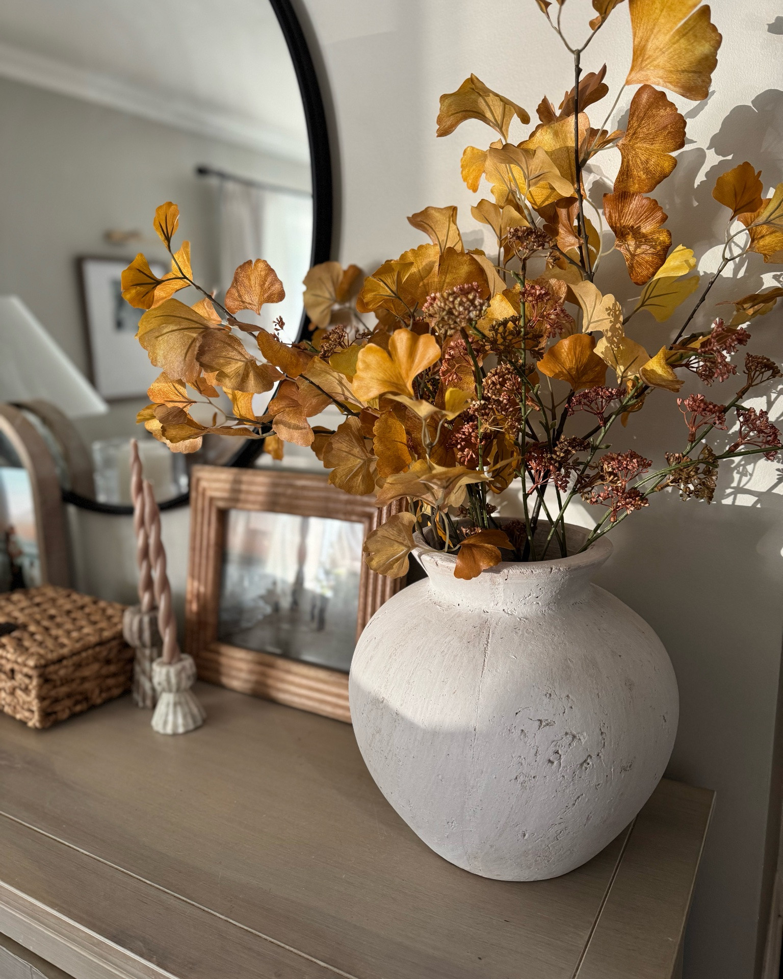 FALL INSPO💛

#entryway 
#homedecor
#affordablehomedecor #organichome

#LTKdayinmylife #LTKSeasonal #LTKHome