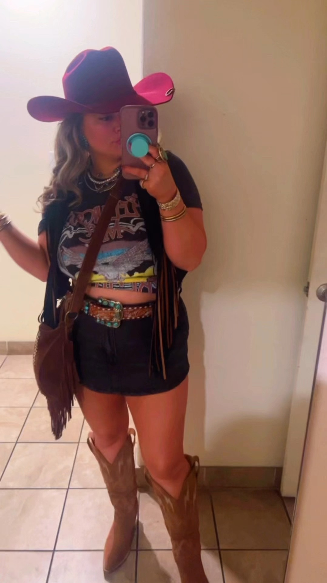 A moment for last nights’s outfit 🖤

#LTKFestival #LTKStyleTip #LTKFindsUnder100