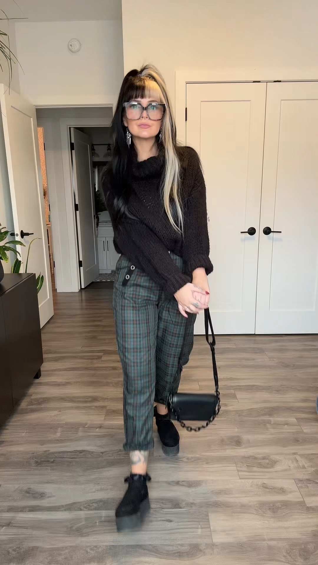 Soft alt holiday fit 🎄

Trousers: Nightingale from Disturbia
Sweater: Astrid
Glasses: Lens Smart
Purse: Coach Charter cross body
Shoes: Shein
Socks: Ardene
Earrings: Shein
Belt: Amazon

#LTKcanada #LTKwinter #LTKstyletip