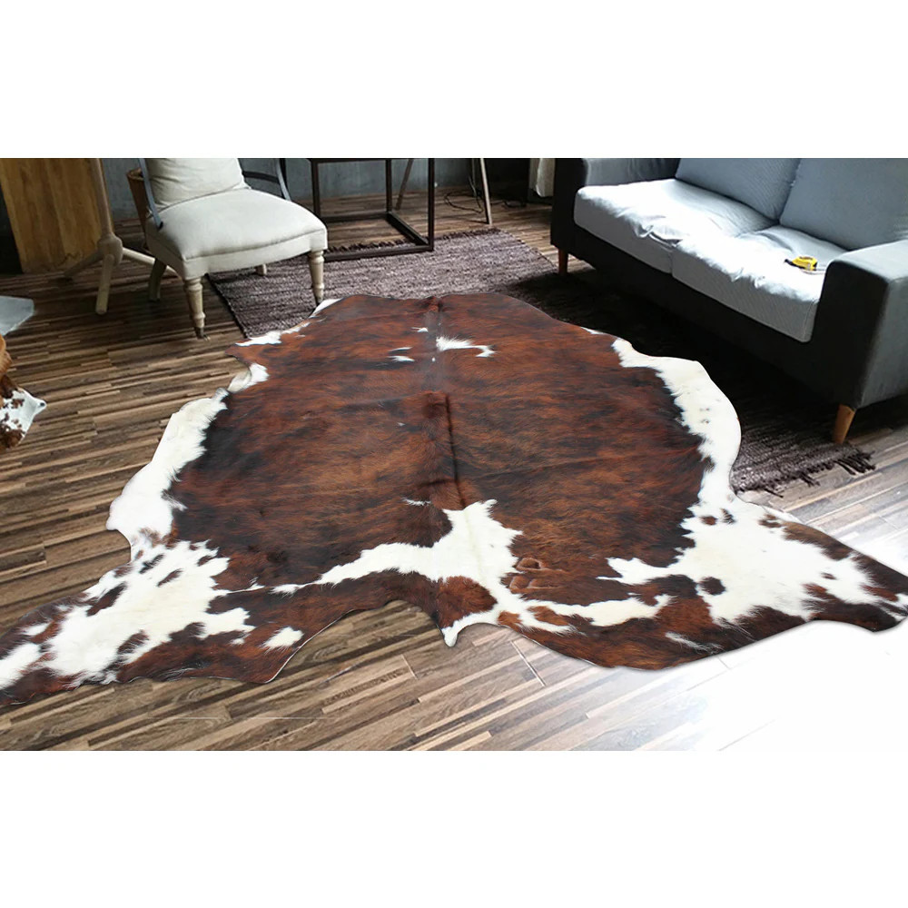 Premium Brown/Black/White 100-percent All-natural Argentinean Cow Hide Rug - 5' x 7' - 5' x 7' (Blac | Bed Bath & Beyond