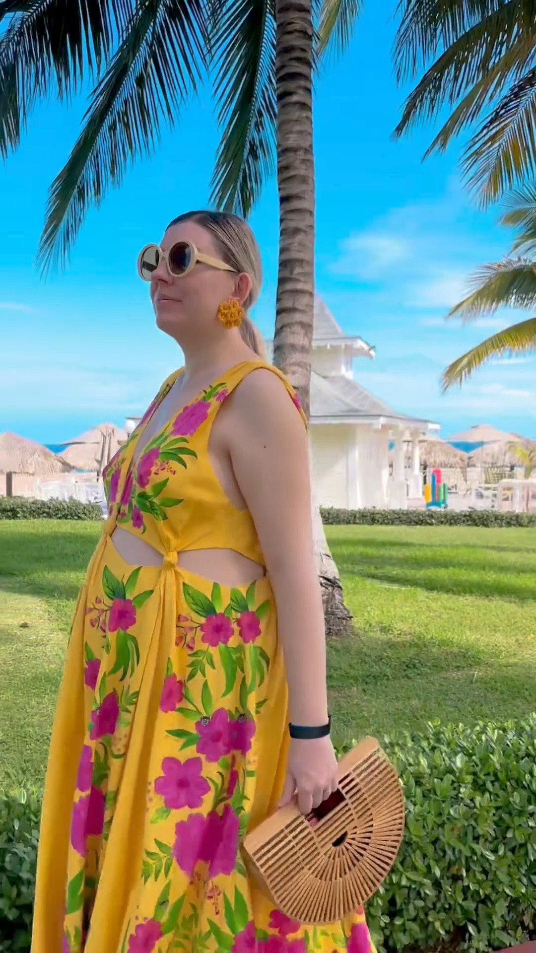 Wishing I was doing this again today instead of responding to emails! 🌺 🌼 🌺 🌼 

#LTKBump #LTKItBag #LTKWatchNow