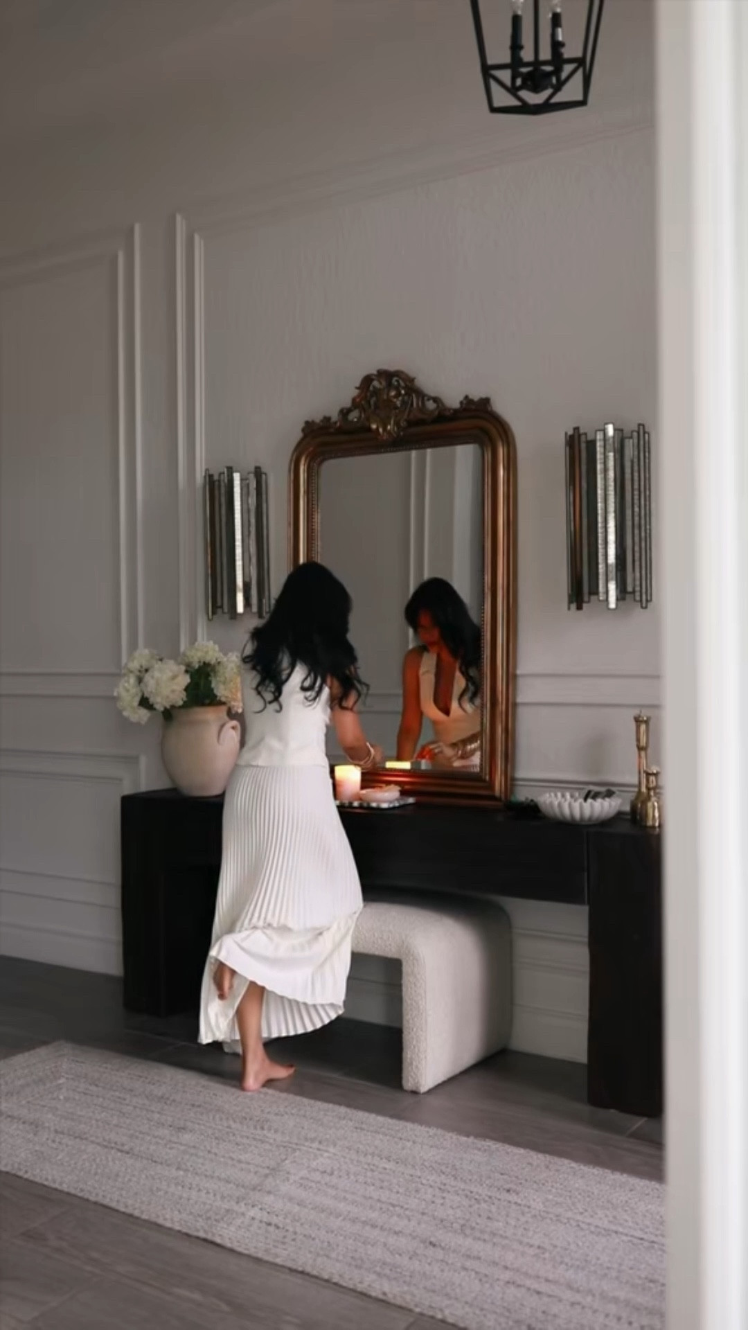 My foyer furniture is up to 30% off right now!

#LTKSaleAlert #LTKHome