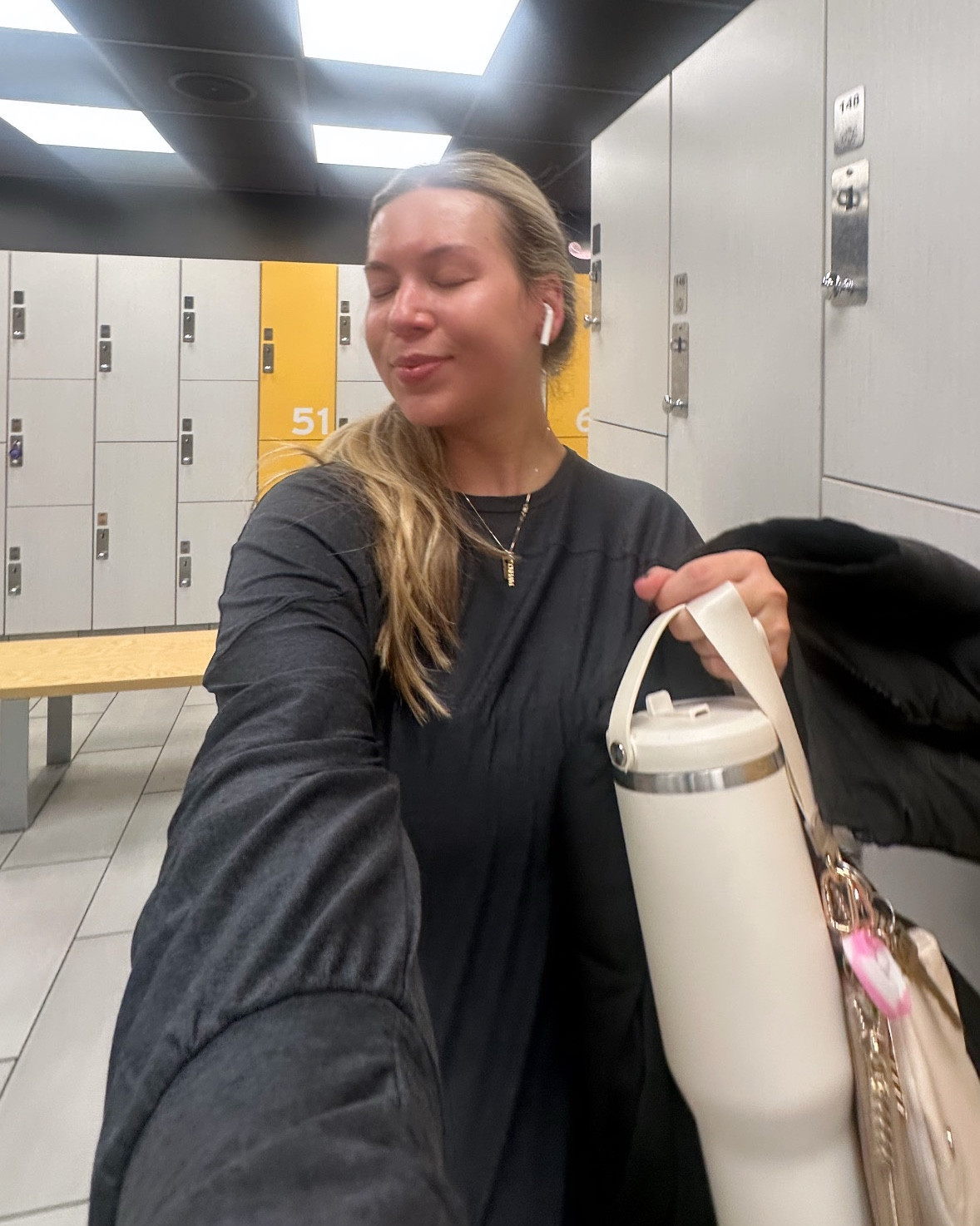 My absolute fav long sleeve workout tops! So soft + light. I love the tunic style for women. My husband loves the men’s version too. They’re 50% off right now.

I’m wearing a M

#LTKCyberWeek #LTKSaleAlert #LTKActive