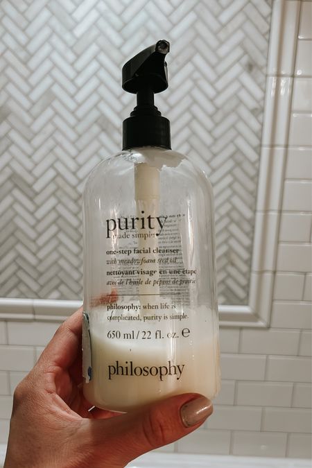 My favorite face wash to cleanse the skin and remove makeup

Philosophy, Purity cleanser, Sephora sale, skin care

#LTKbeauty #LTKsalealert