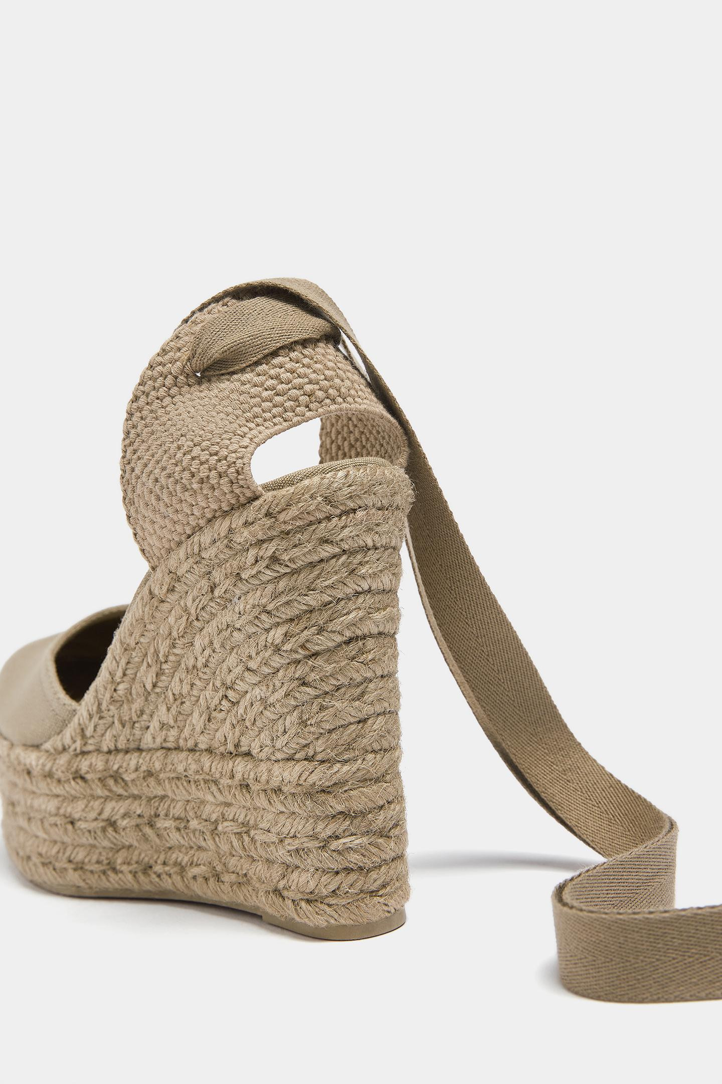 Espadrilles mit Plateausohle | PULL and BEAR DE