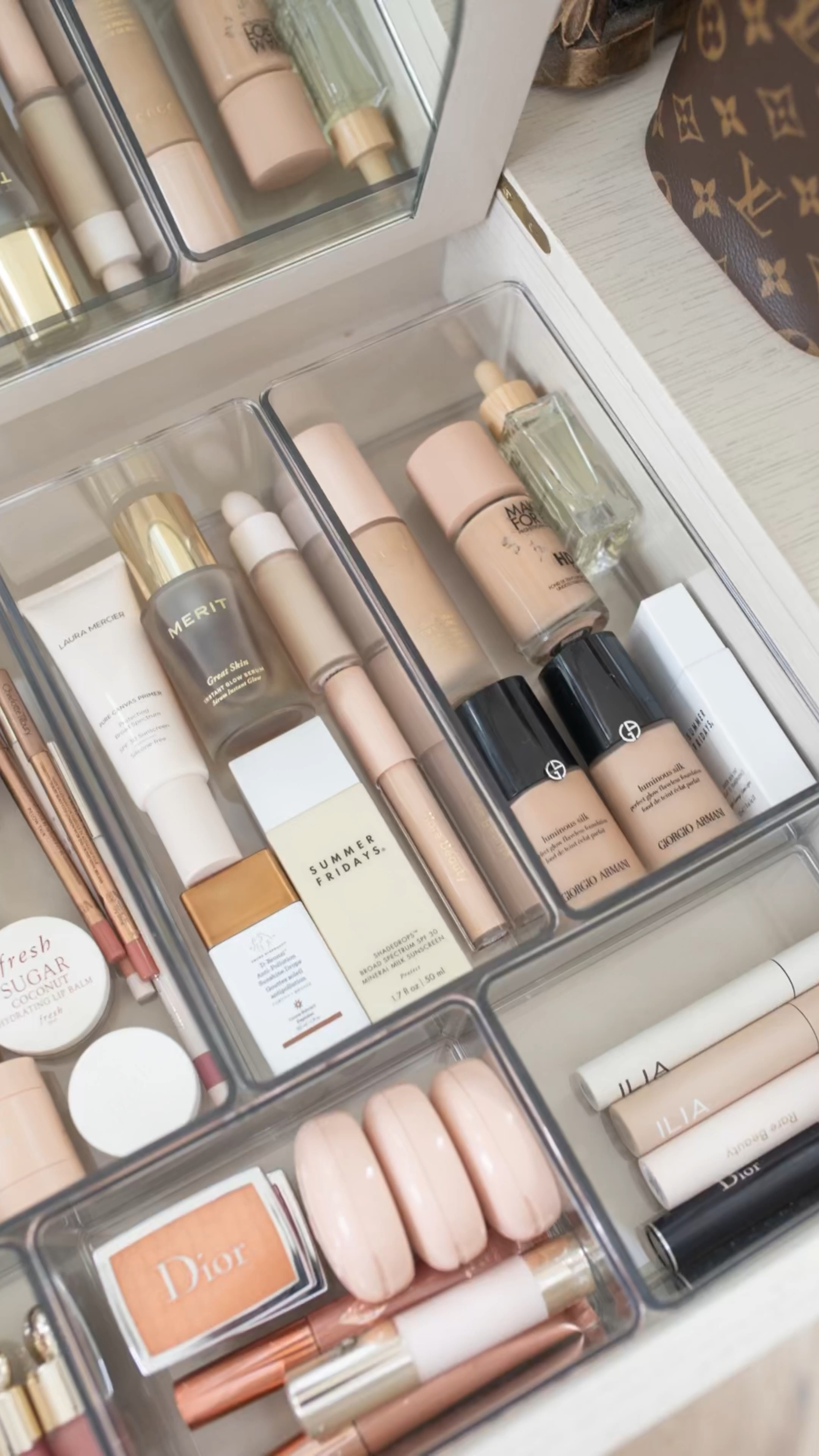 Organize my vanity with me 

Vanity organization, makeup organization, Anthropologie home, home organization, clear organizers, rare beauty 

#LTKbeauty #LTKhome #LTKunder50
