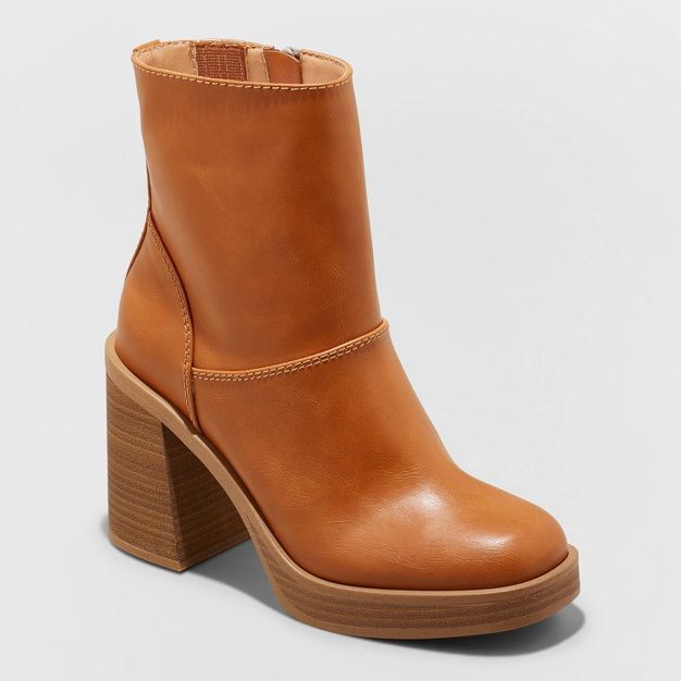 Women's Olly Platform Boots - Universal Thread™ | Target