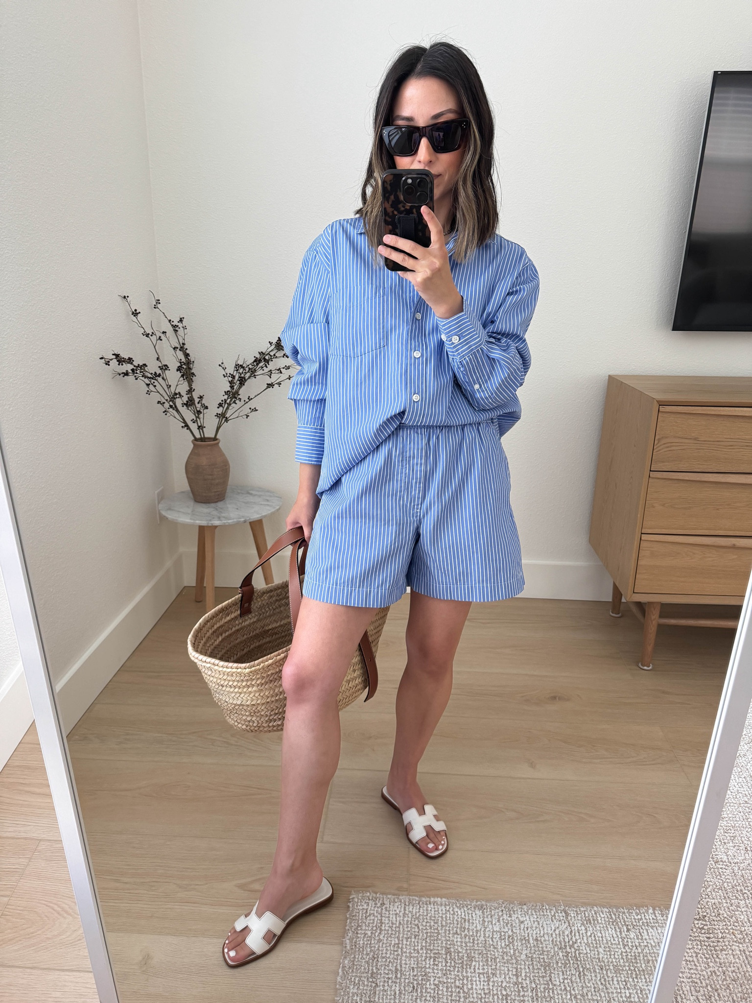 Gap Big Shirt and boxer shorts set. Obsessed with this!! The shirt is so crispy and perfectly oversized. Shorts have pockets. 

Gap shirt petite xs
Gap shorts xs
Hermes Oran sandals 35
Loewe tote medium
Celine sunglasses  

#LTKshoecrush #LTKfindsunder100 #LTKitbag