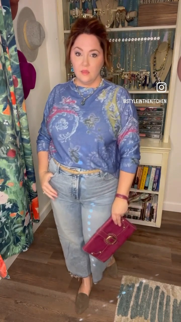 I’m LIVING for this sweater!!! Wearing a 1X and putting it on repeat, so soft!

#LTKstyletip #LTKplussize #LTKVideo