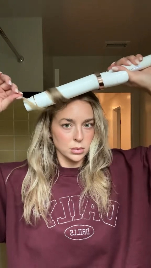 forgot i had the beachwaver & was feeling inspired by lalapalooza/festival hair !!!!

#LTKBeauty