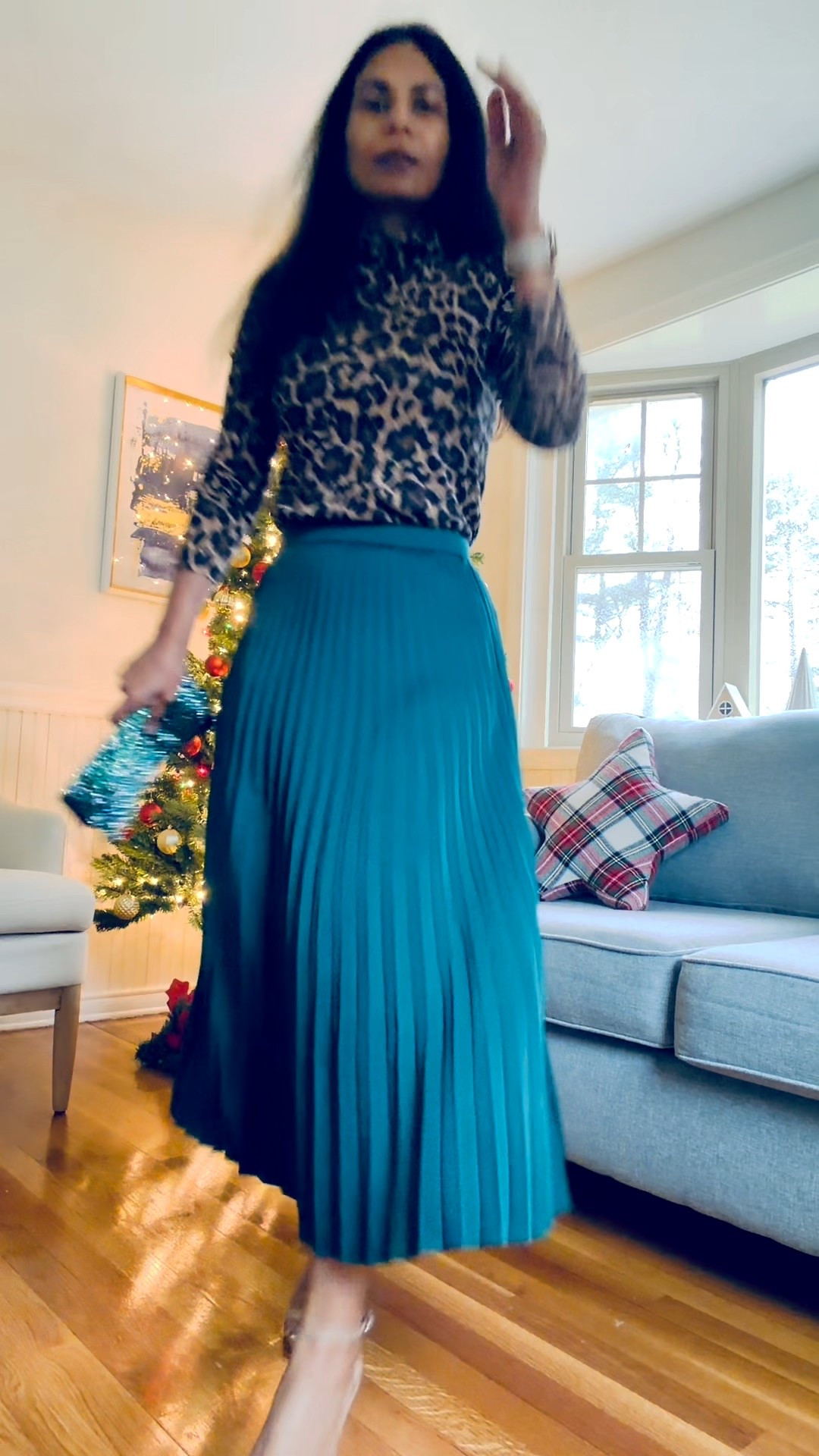 We’re almost to the holidays! Here’s another curvy petite friendly outfit for holiday events. This is such an easy and comfortable outfit formula that works for work or family occasions. #curvypetite #petiteholidayoutfits 

#LTKHoliday #LTKFindsUnder100