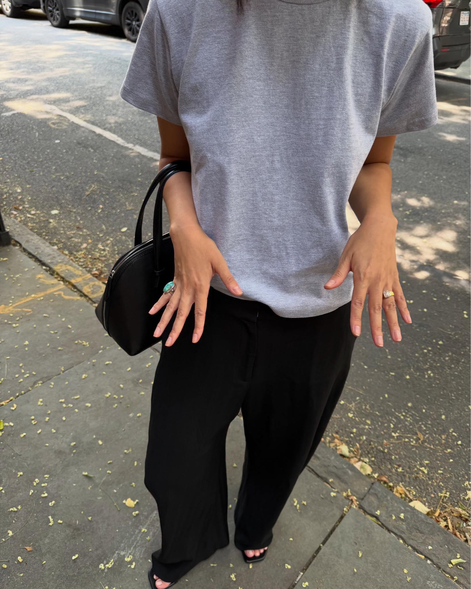 Uniform but with a grey tee this time ! Tee size small and pants size small (got them hemmed)