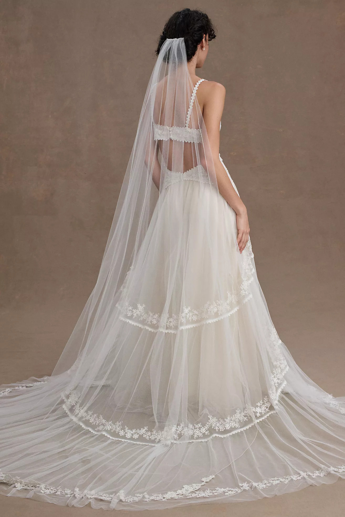 PARIS by Debra Moreland Cambrai Veil | Anthropologie (US)