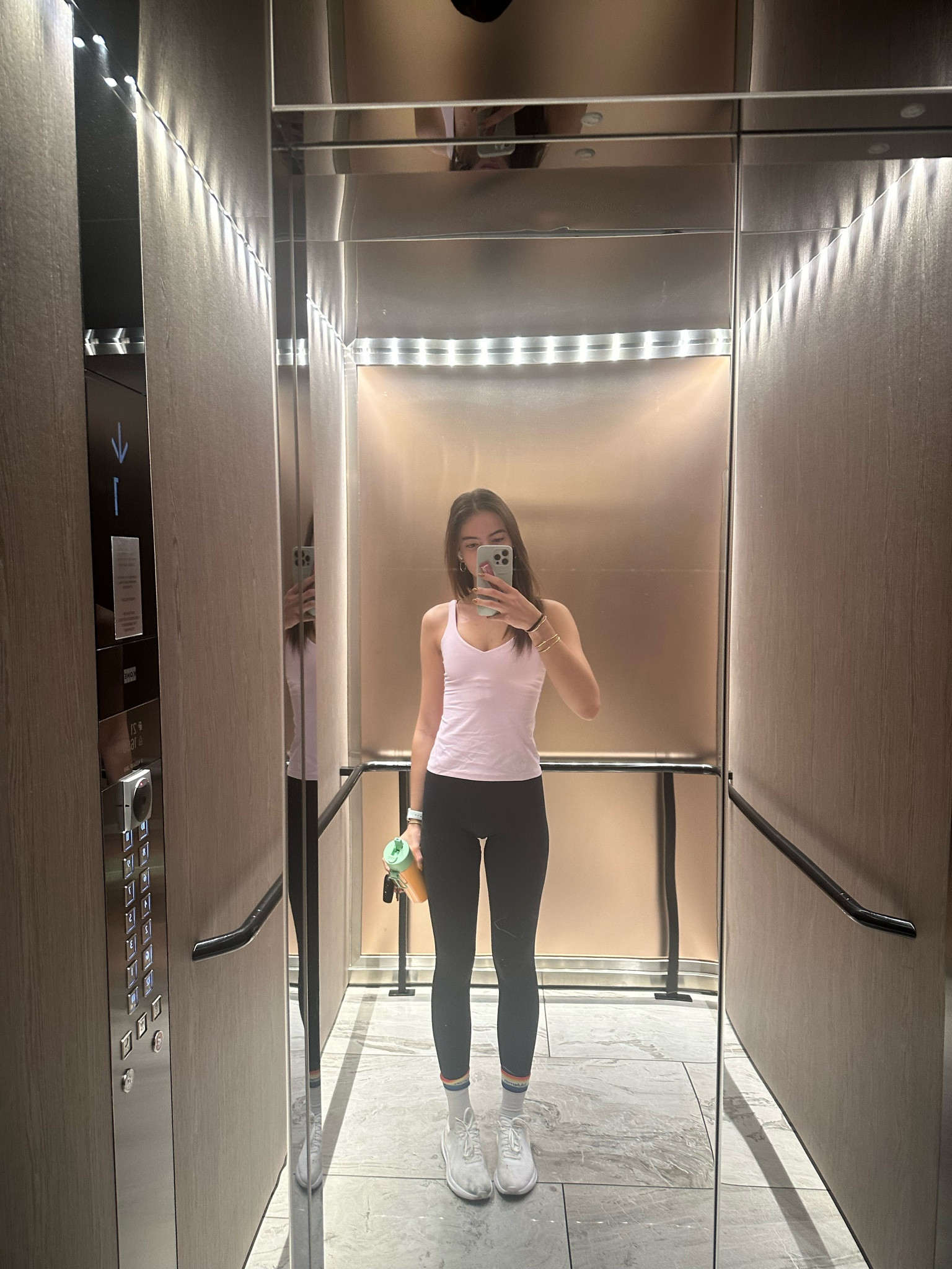 Today walk outfit. Still not getting over these leggings (for such a good price)??
I wear a size 4 in Lululemon and an XS in the leggings - they have stretch 🕺🏼

#LTKaustralia