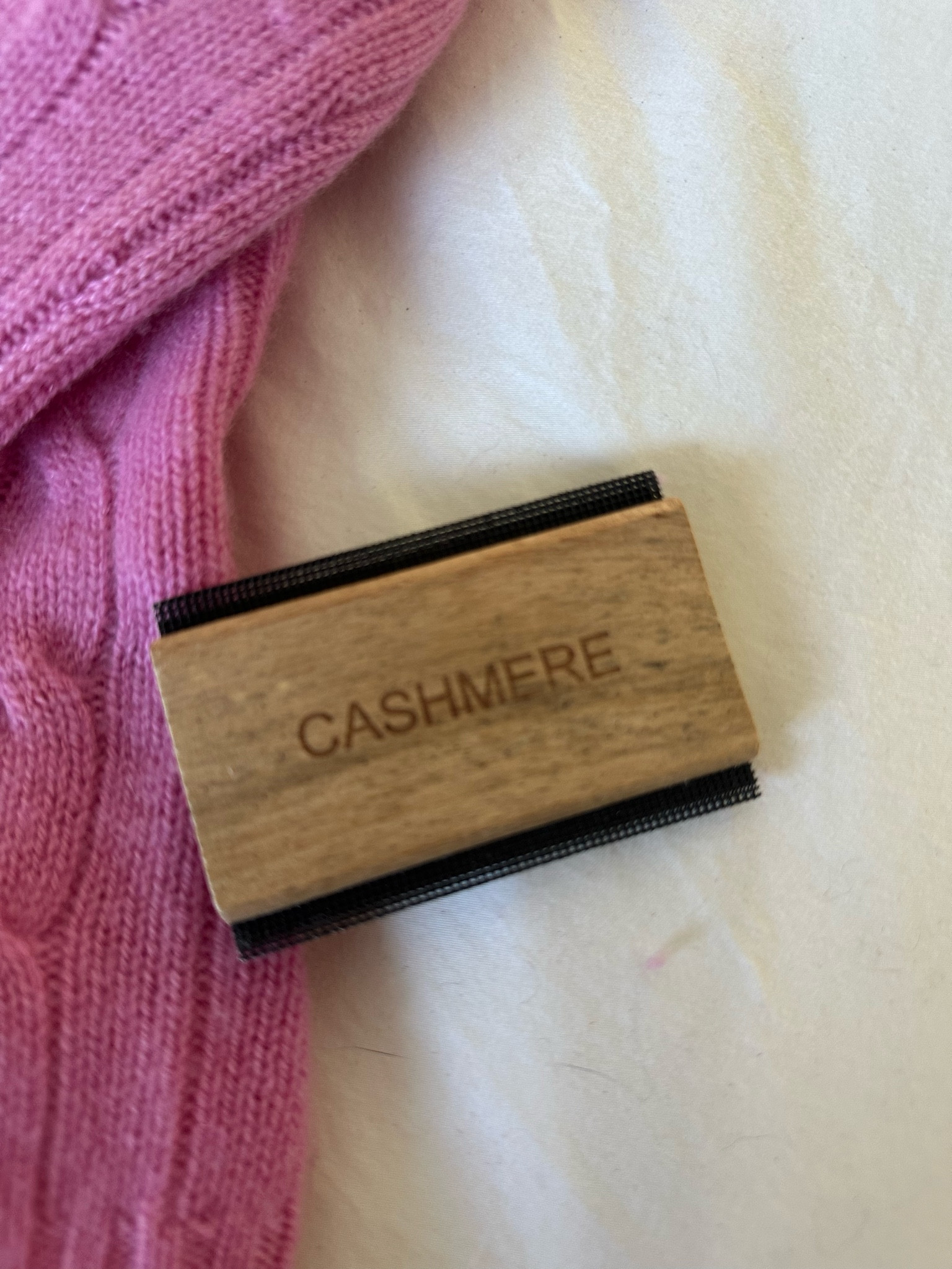 Keep your cashmere looking brand new with this cute little brush 😍

#LTKStyleTip #LTKFindsUnder50 #LTKHome